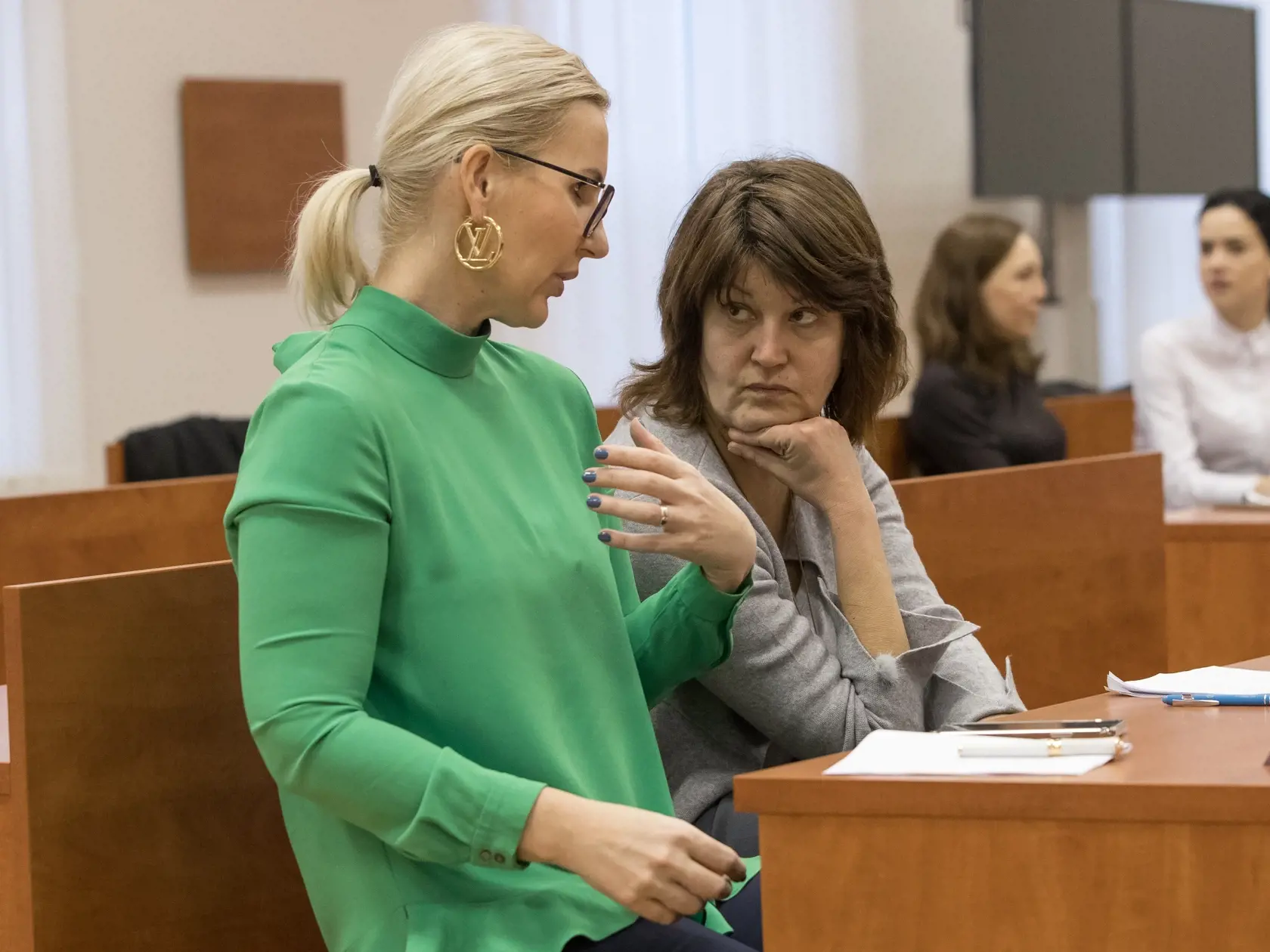 Druhé pojednávanie na Špecializovanom trestnom súde v Pezinku vo veci vraždy investigatívneho novinára Jána Kuciaka a jeho snúbenice Martiny Kušnírovej. Na snímke vpravo je Silvia Molnárová, sestra zavraždeného podnikateľa Petra Molnára.