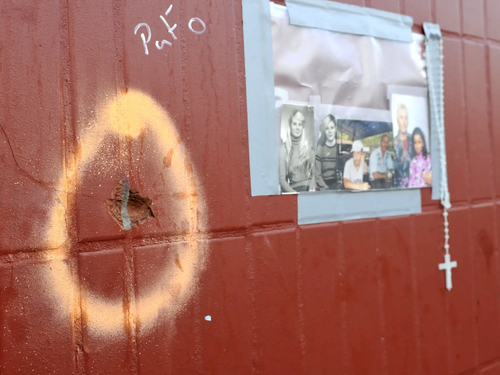Streľba v bratislavskej mestskej časti Devínska Nová Ves, ku ktorej došlo v predposledný prázdninový deň roku 2010, otriasla Slovenskom. Pri vyčíňaní 48-ročného Ľubomíra Harmana prišlo o život osem ľudí vrátane strelca. Dnes je tomu desať rokov od masakra, ktorý bol druhým najkrvavejším v histórii Slovenska.
