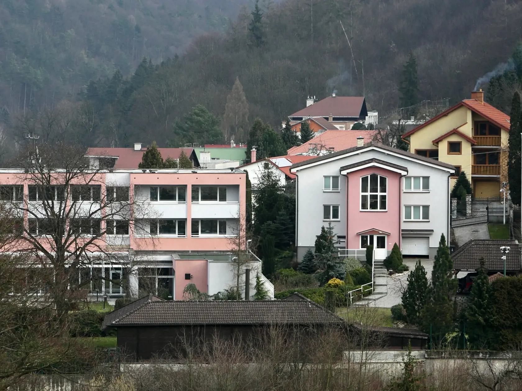 Vila Elektra v Trenčianskych Tepliciach, kde Mečiarovci bývajú.