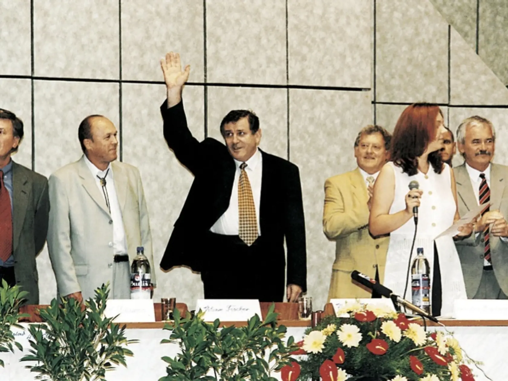 Vladimír Ondruš, Vladimír Mečiar, Viliam Soboňa, Jozef Golonka. Foto z čias, keď Mečiar sľuboval úžasné zajtrajšky.