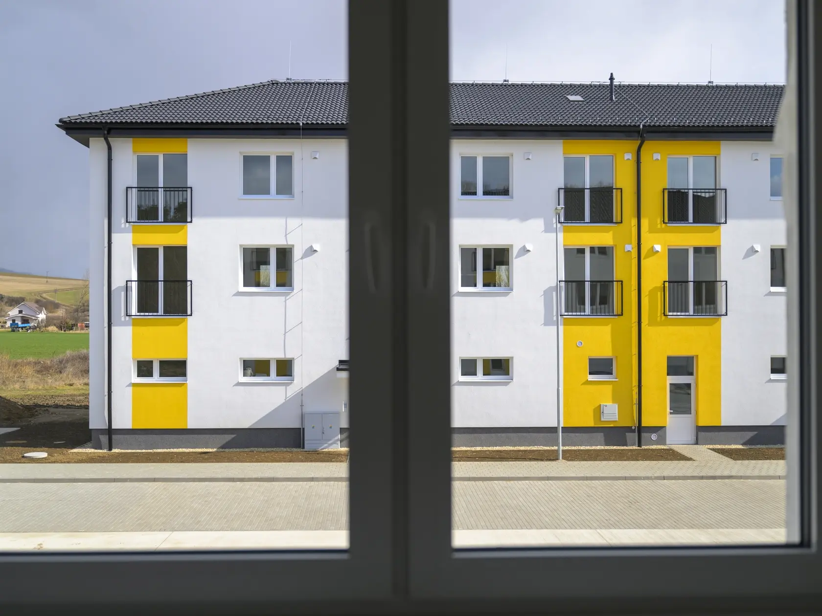 Na snímke budova nájomných bytov počas ich odovzdávania v Pečovskej Novej Vsi 17. marca 2025. FOTO TASR - Veronika Mihaliková