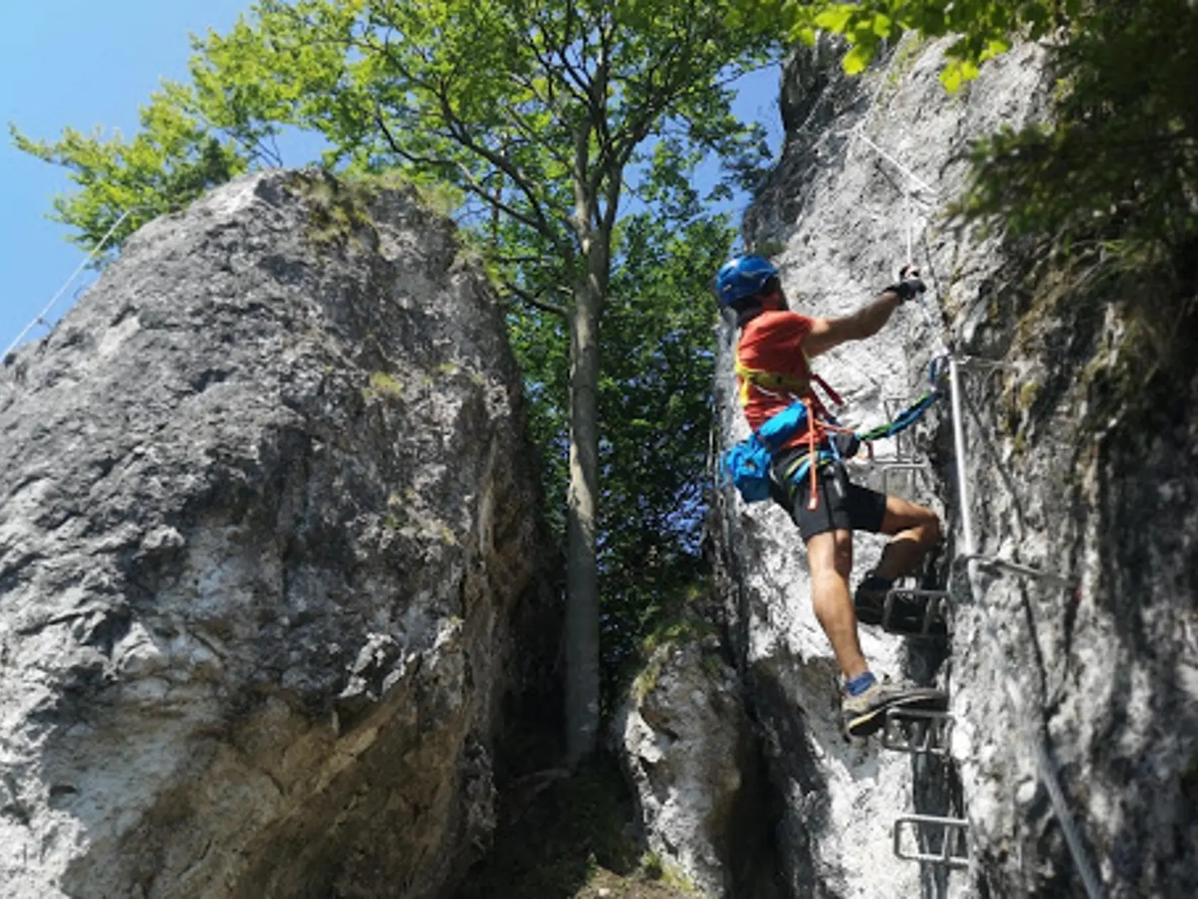 Ferrata Dve veže je pre odvážnejších športovcov.