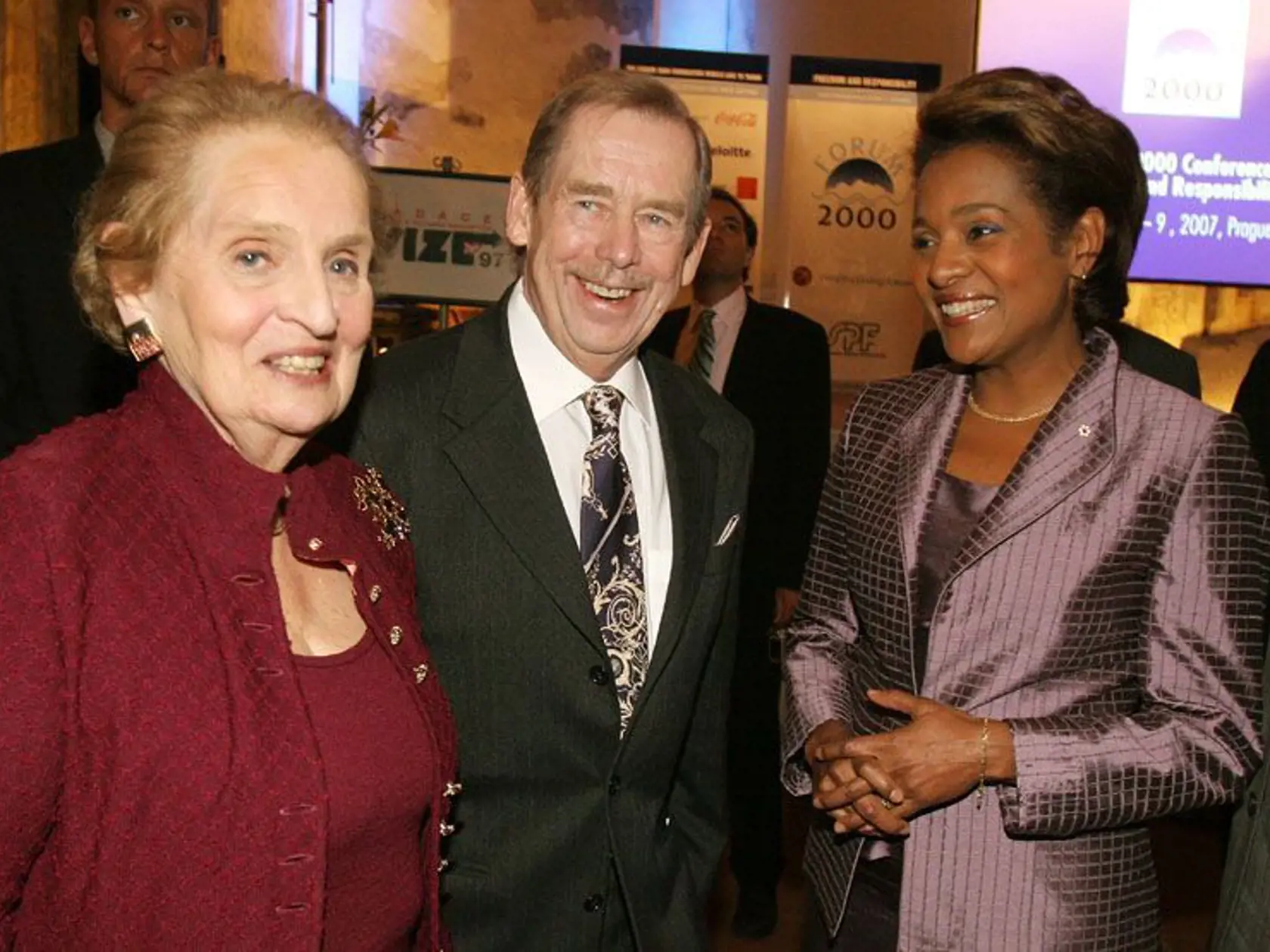 Václav Havel s Madeleine Albrightovou a generálnou guvernérkou Kanady Michaëlle Jean.