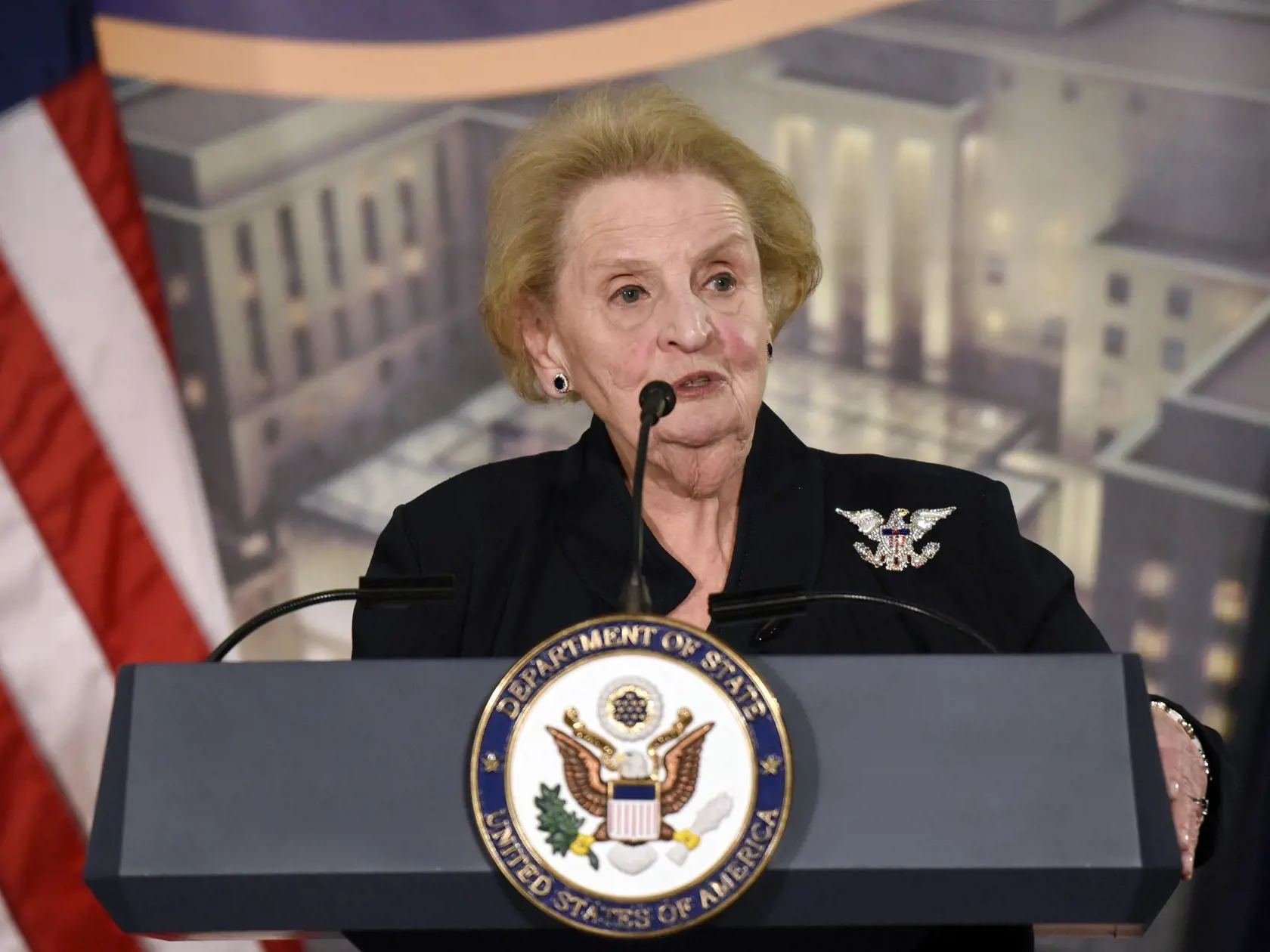 Bývalá ministerka zahraničných vecí USA Madeleine Albrightová pri prejave.