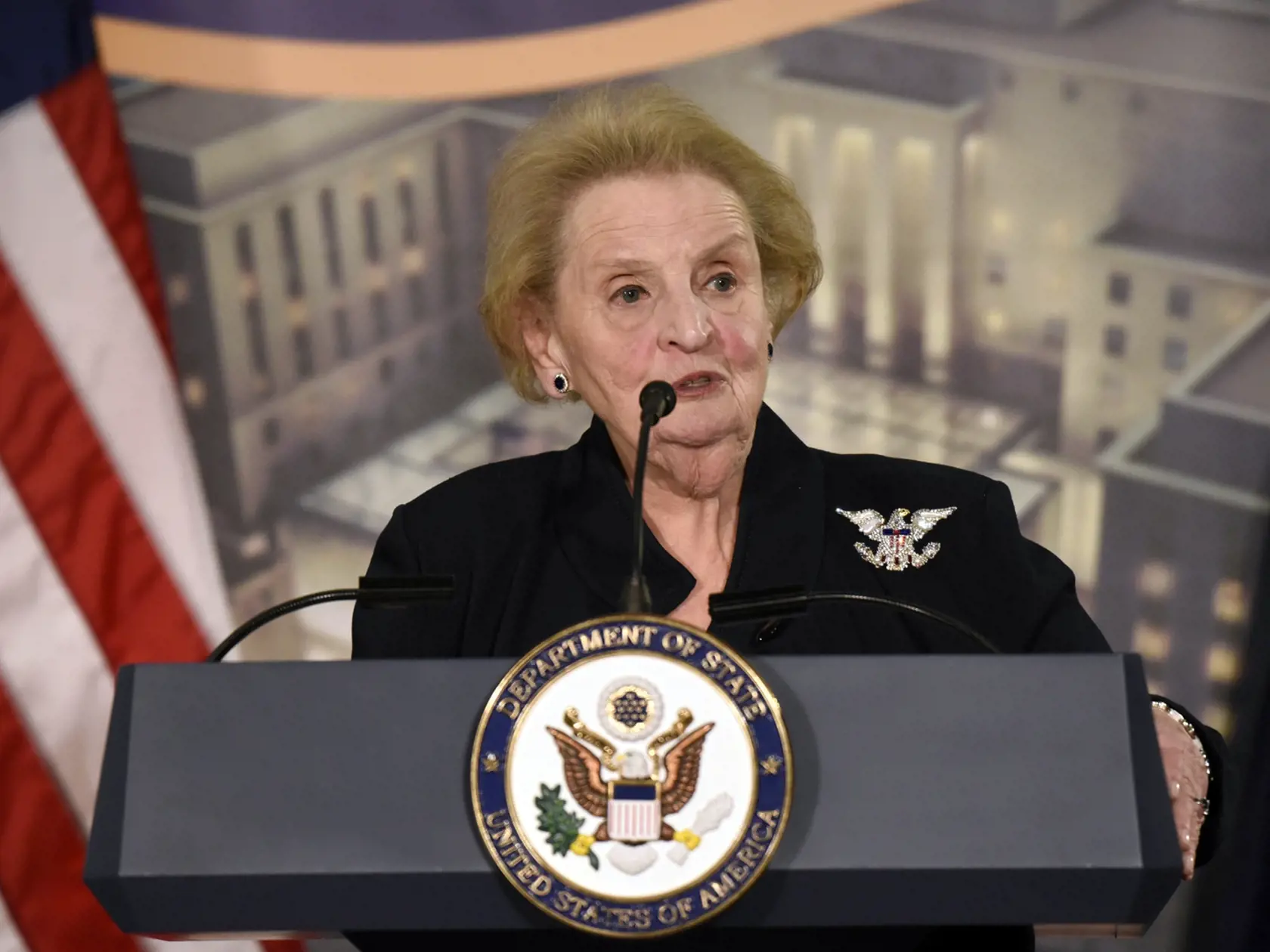 Bývalá ministerka zahraničných vecí USA Madeleine Albrightová pri prejave.
