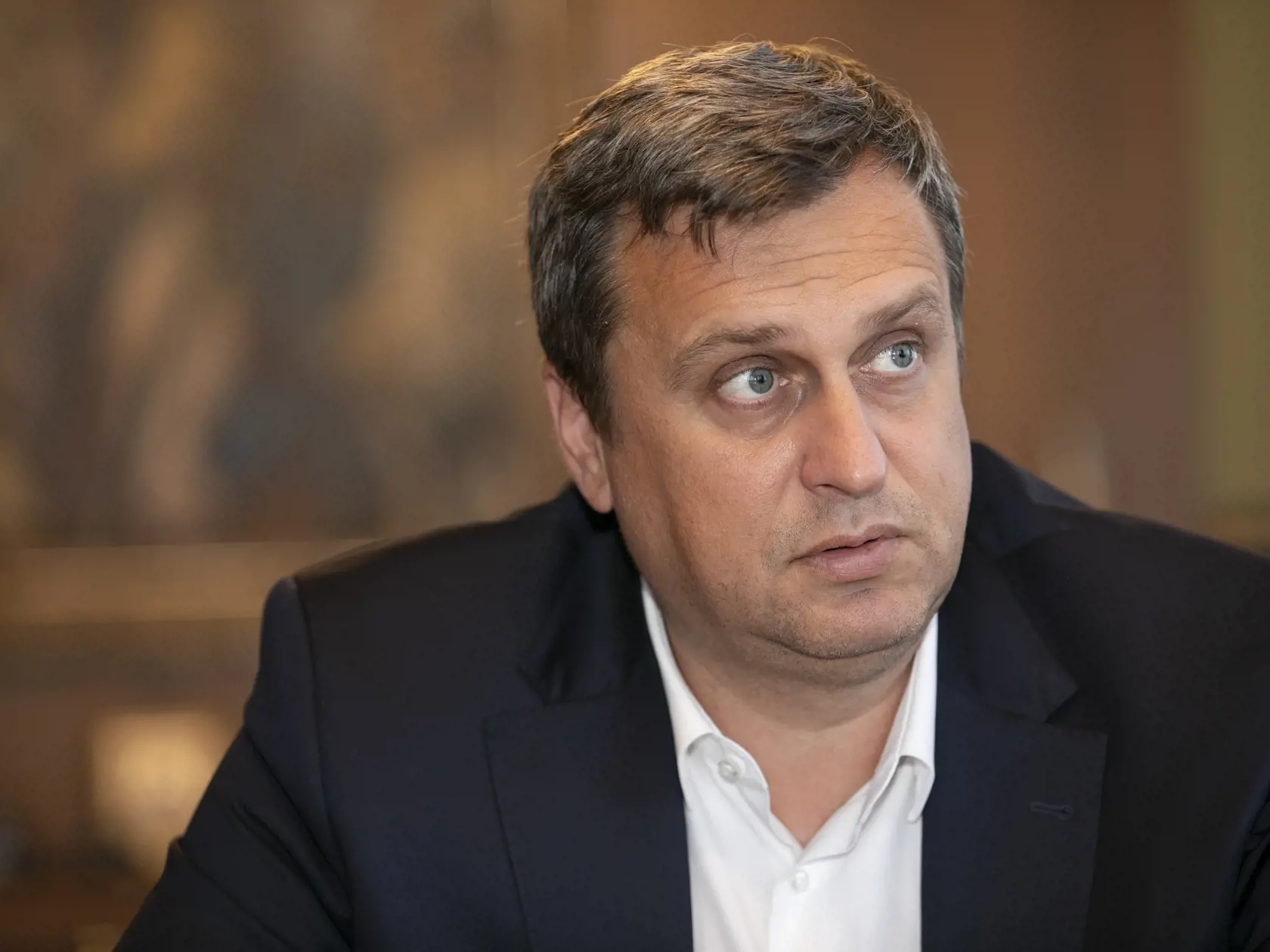 Šéf parlamentu Andrej Danko prezradil prečo musel pri sociálnych balíčkoch urobiť v koalícii kompromis a s kým by chcel vládnuť po parlamentných voľbách.
