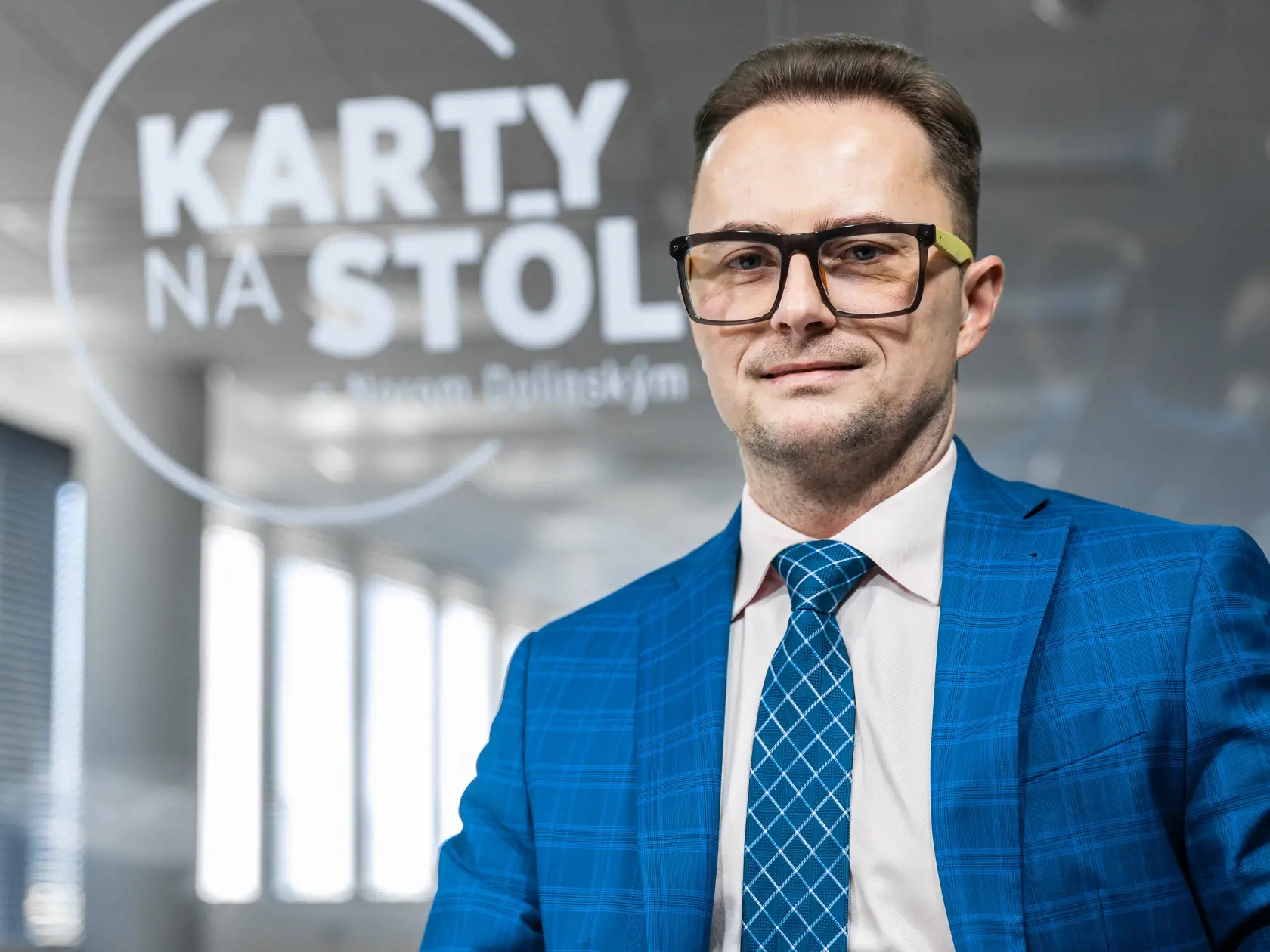 Diskusná relácia "Karty na stôl", ktorej hosťom bol Miroslav Řádek.