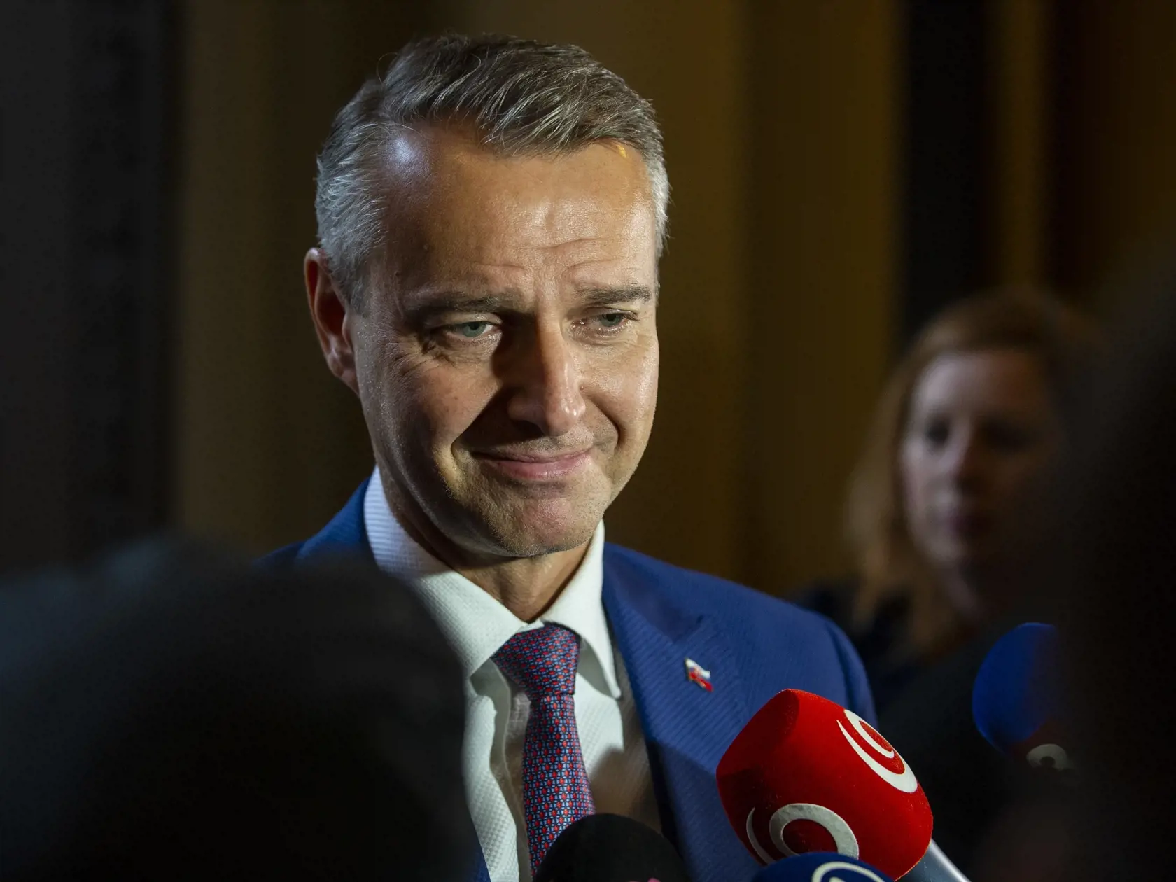 Na snímke ešte ako podpredseda vlády SR pre investície a informatizáciu Richard Raši prichádza na rokovanie 186. schôdze vlády do Zrkadlovej sály Primaciálneho paláca v Bratislave 27. novembra 2019. Členovia kabinetu budú so zástupcami bratislavského magistrátu hovoriť o riešení aktuálnych potrieb Bratislavy ako hlavného mesta SR. FOTO TASR - Jakub Kotian (archívne foto)