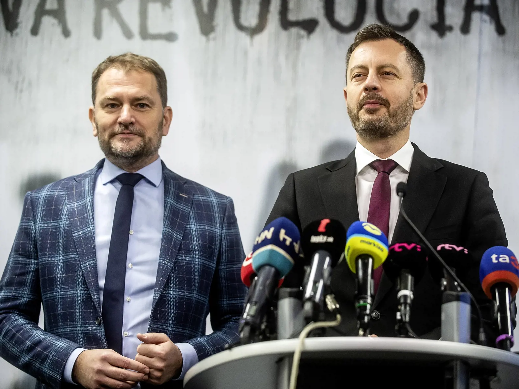 Bývalý premiér Eduard Heger s Igorom Matovičom.