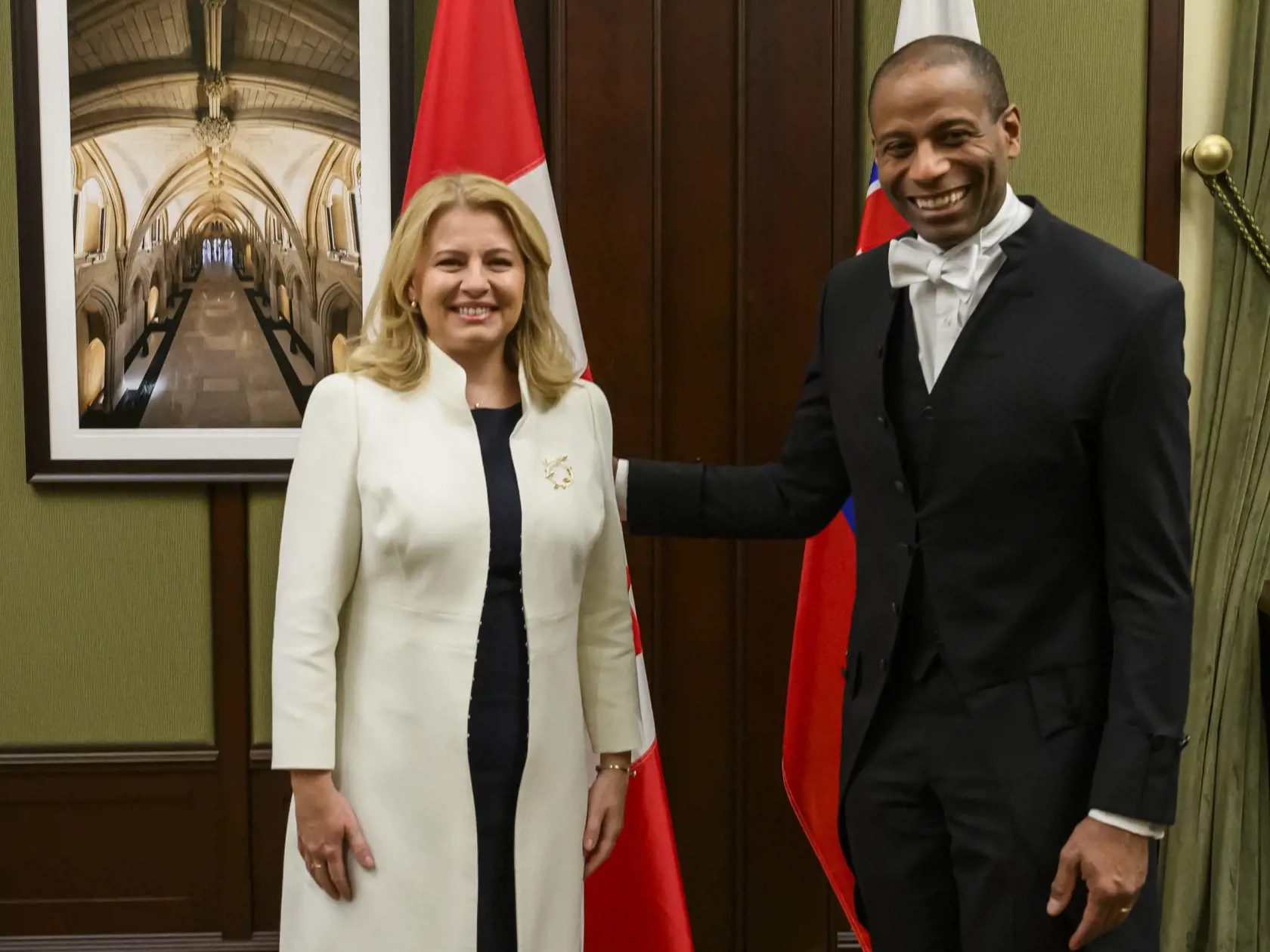 Prezidentka SR Zuzana Čaputová priletela na oficiálnu návštevu Kanady. Naposledy sa oficiálna návšteva slovenskej hlavy štátu v Kanade uskutočnila pred viac ako 20 rokmi. Na snímke prezidentka SR Zuzana Čaputová a predseda Dolnej snemovne parlamentu Greg Fergus počas stretnutia v Ottawe 30. januára 2024. FOTO TASR - Jaroslav Novák