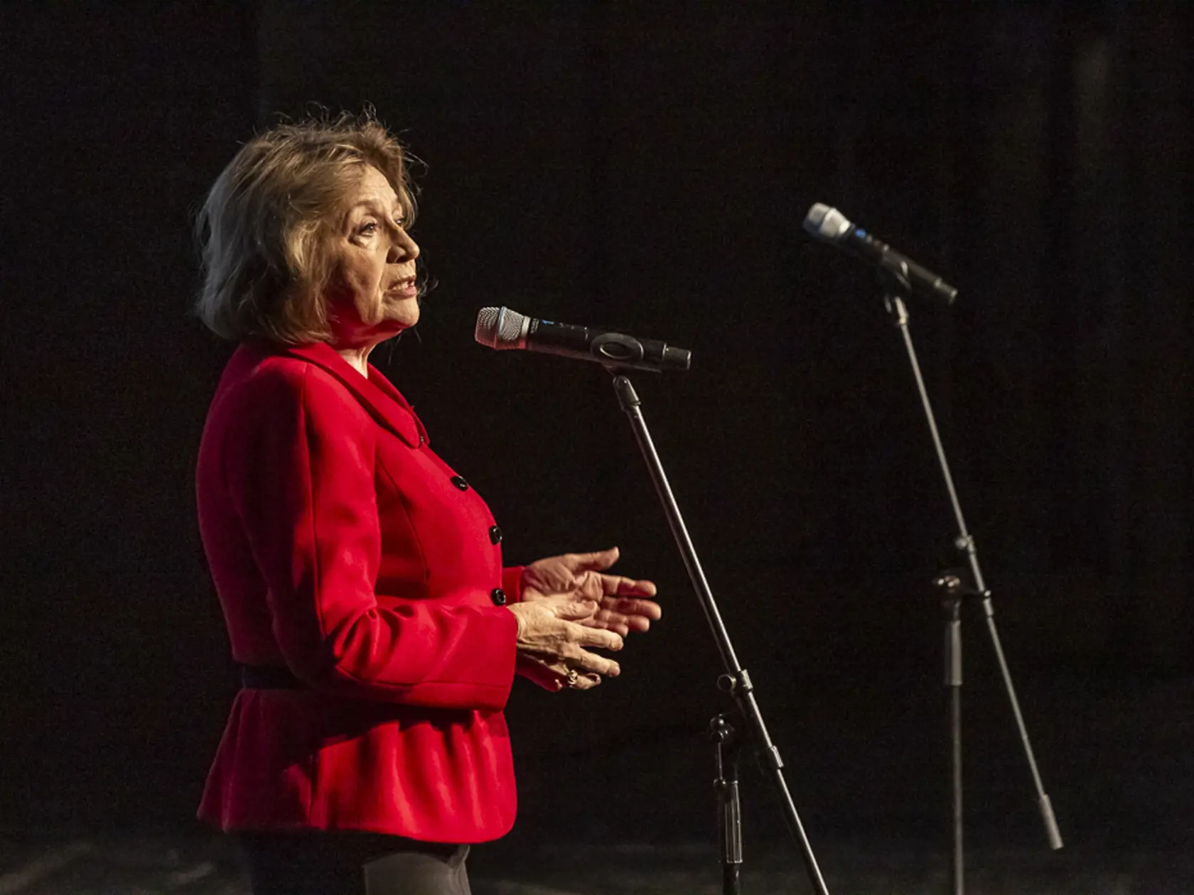 Emília Vášáryová na slávnostnej premiére celovečerného filmu Emília v SND.