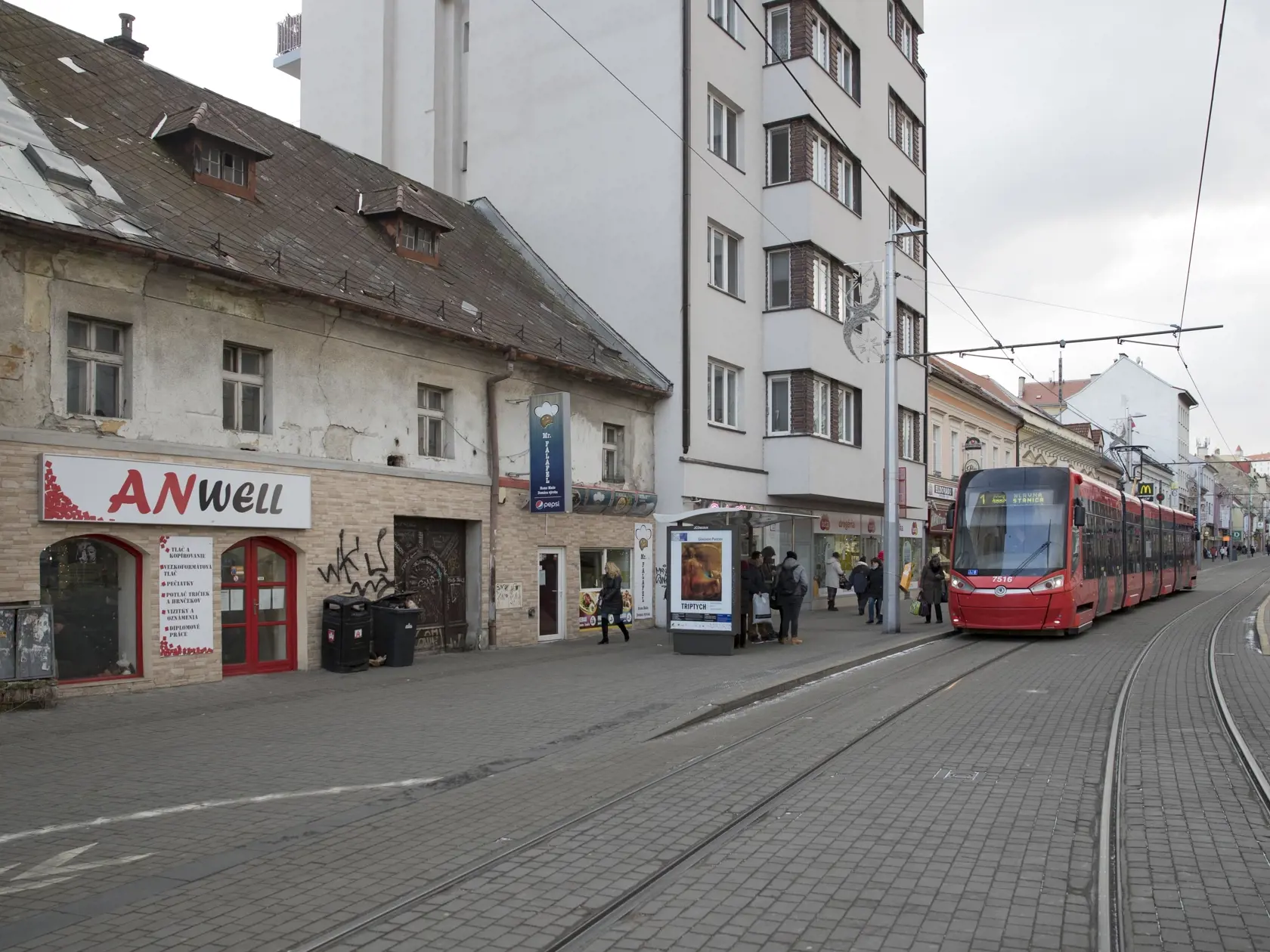Jedna z adries v Bratislave, na ktorej masovy vrah Ondrej Rigo brutalne napadol svoju obet. Obchodna ul.