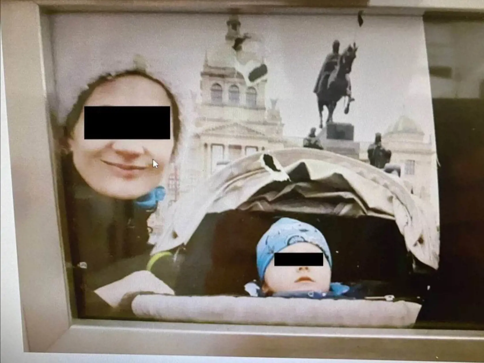 Majiteľka penziónu, v ktorom bola mama s Adamkom ubytovaní Blesku prezradila, že Jana mala ubytovanie zajednané už dlhšiu dobu a nevšimla si na hosťoch nič neobvyklého.