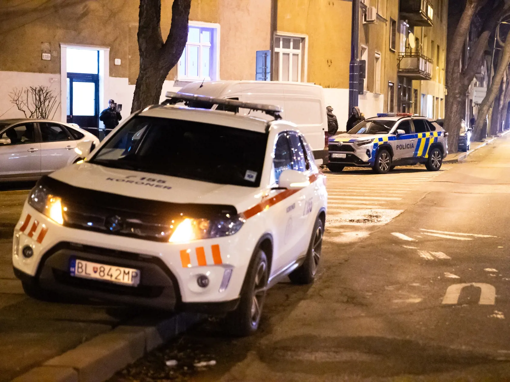 Zároveň mu uložil aj ochranné psychiatrické a protialkoholické liečenie ústavnou formou.