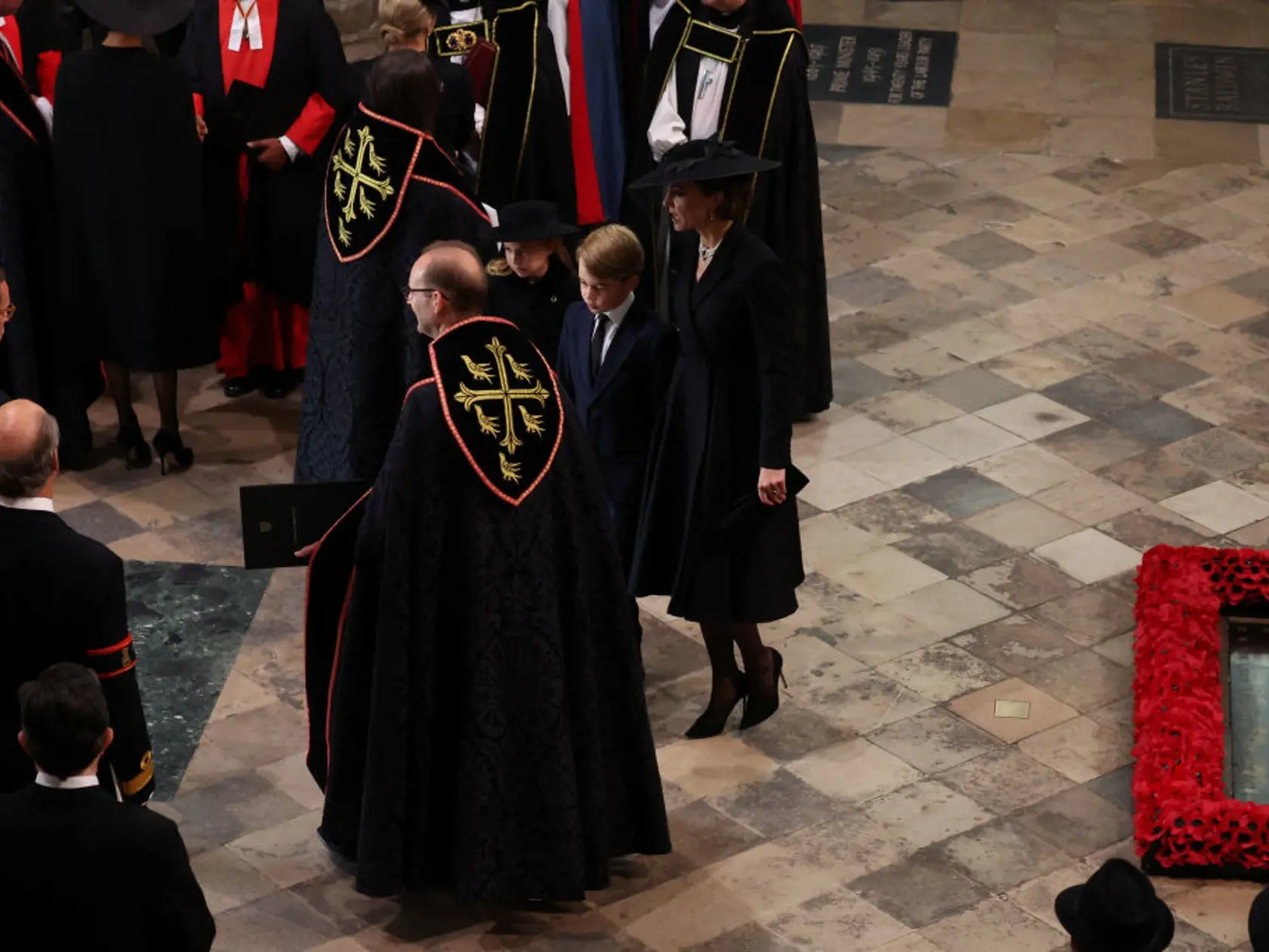 Na snímke je princezná Kate zachytená počas pohrebu kráľovnej Alžbety II.