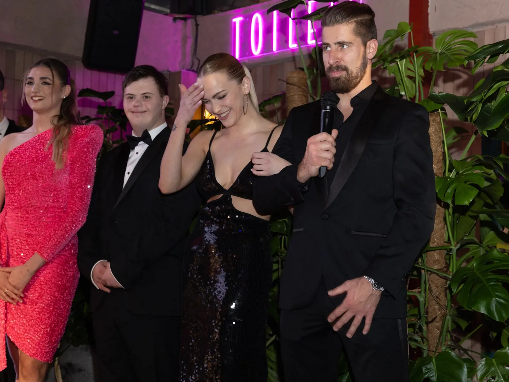 Šimon Jakuš a Patrícia Piešťanská, Eliška Lenčešová a Peter Sagan.
