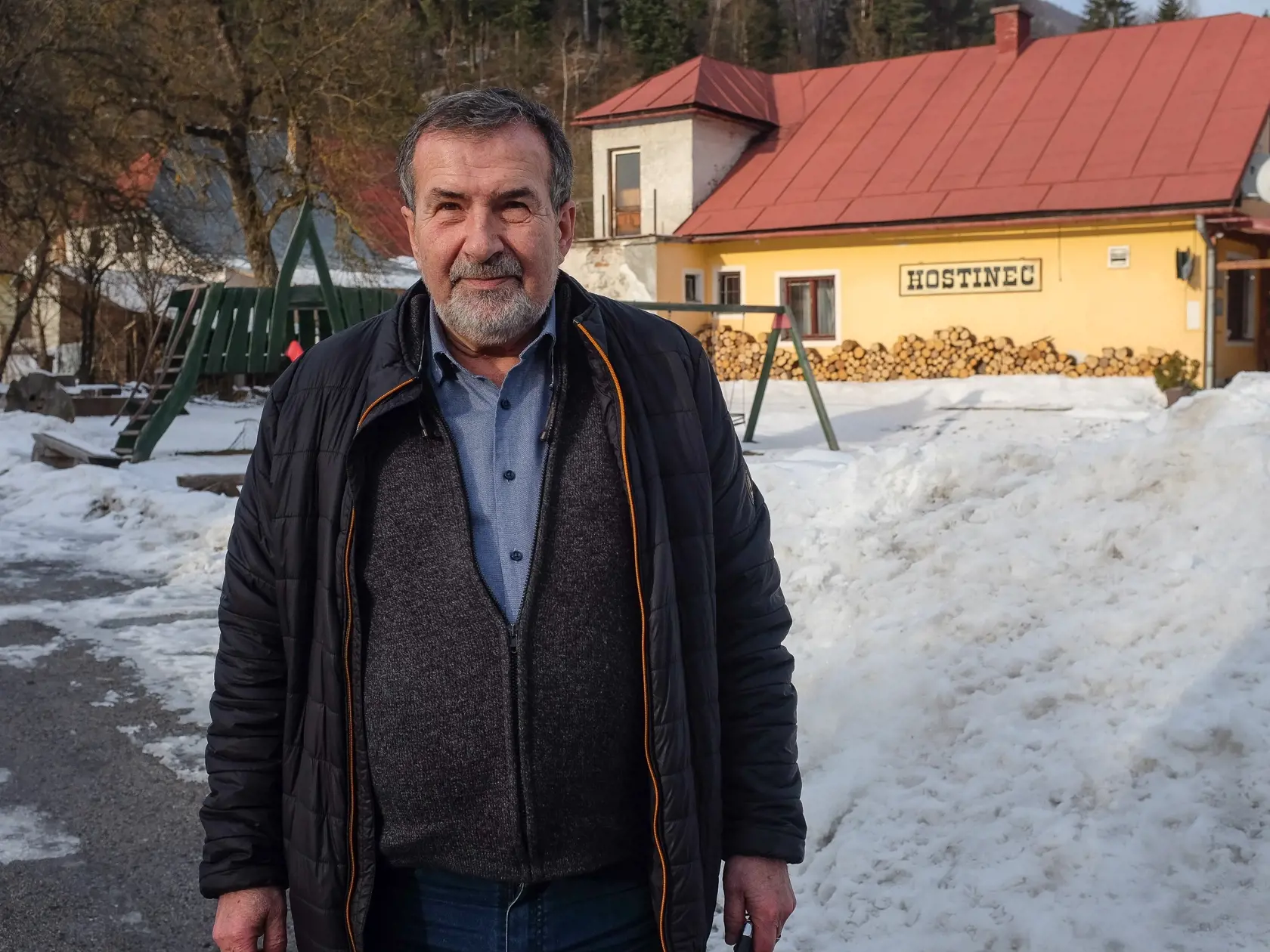 Starosta obce Staré Hory Marián Gajdoš, pod ktorú spadajú aj osady Horný Jelenec, Valentová, Rybô a Prašnica.