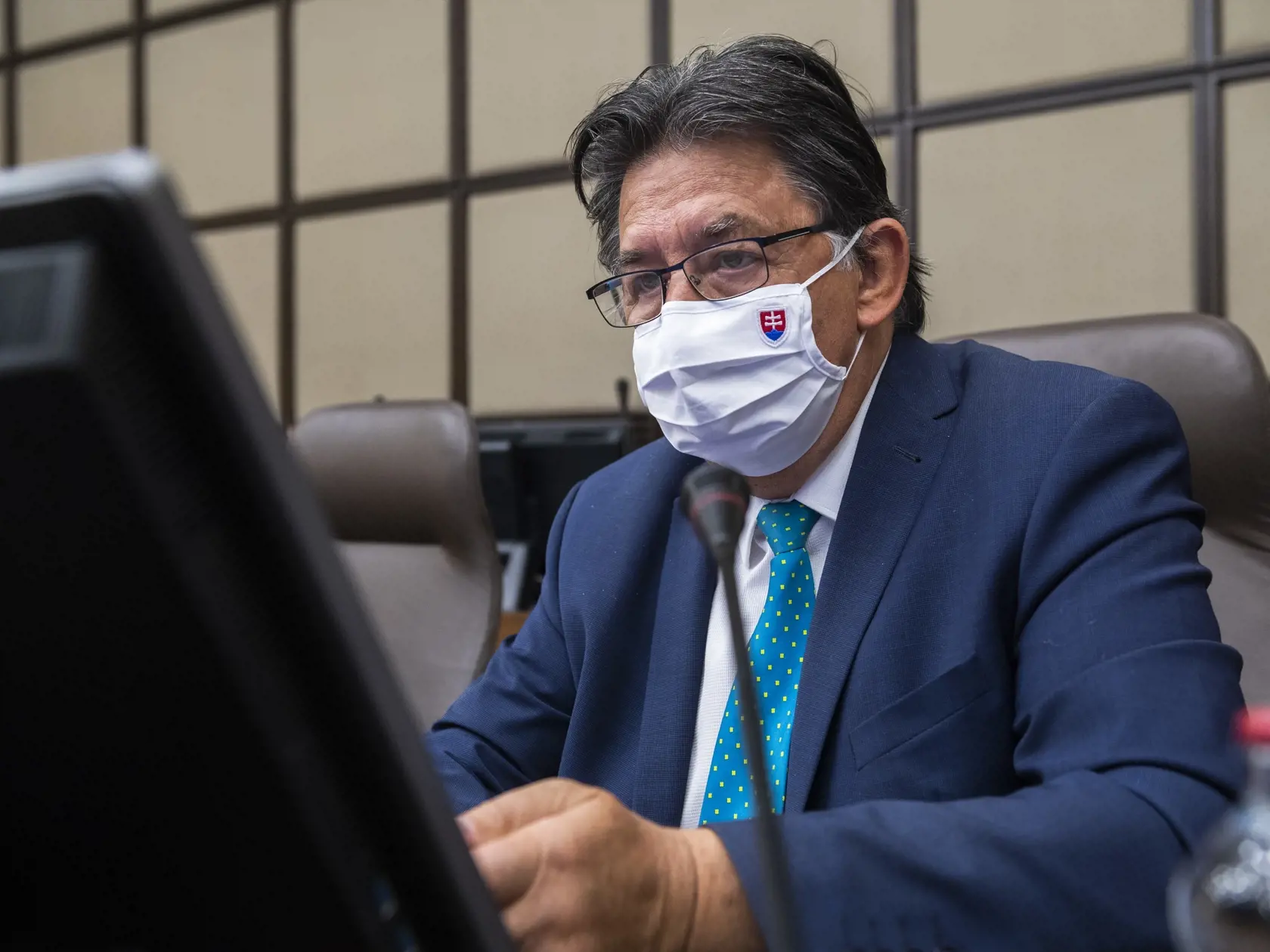 Na snímke minister životného prostredia SR Ján Budaj (OĽaNO) počas rokovania Hospodárskej a sociálnej rady SR v Bratislave 25. októbra 2021. FOTO TASR - Jaroslav Novák