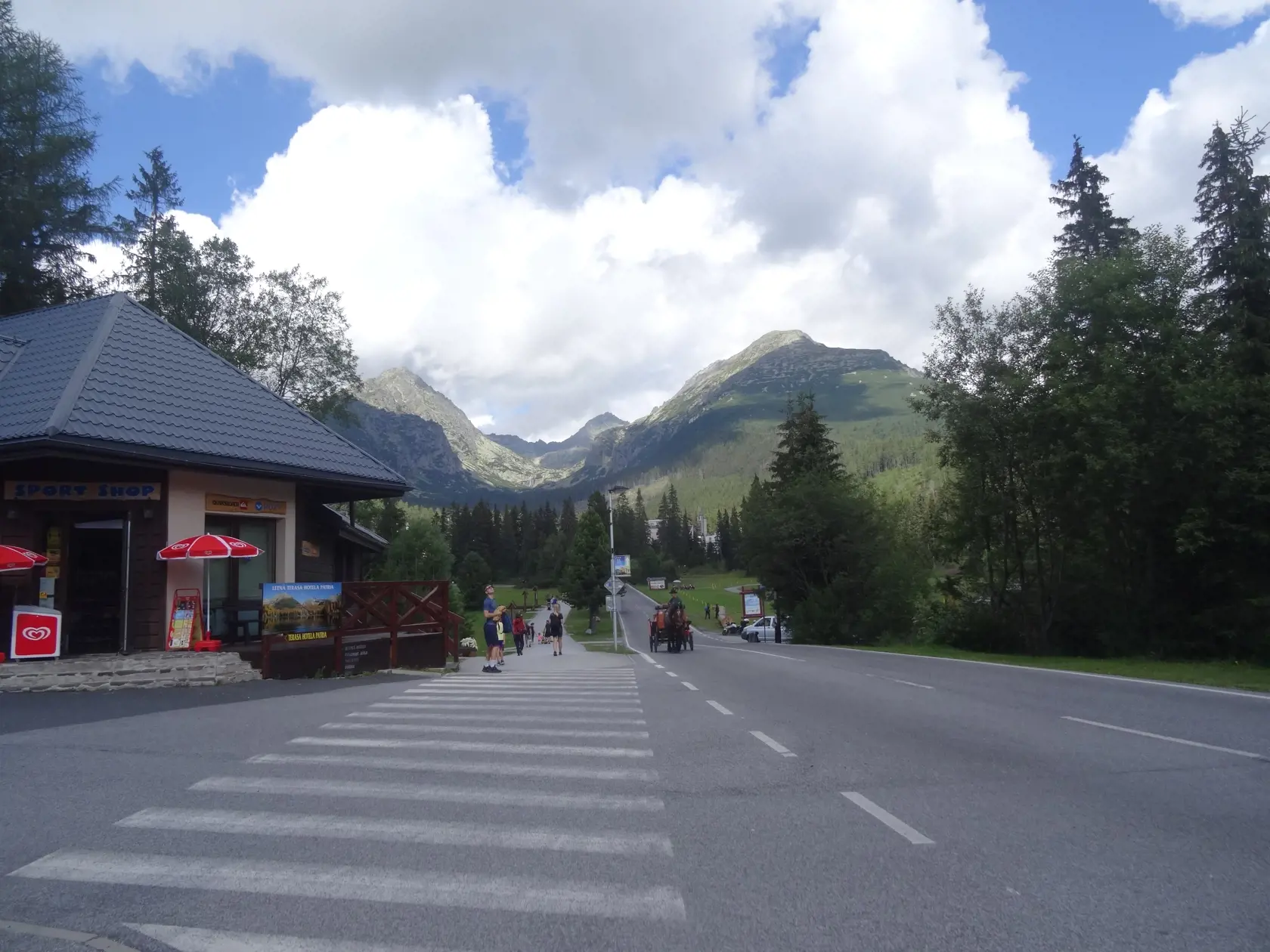 Promenádny chodník.