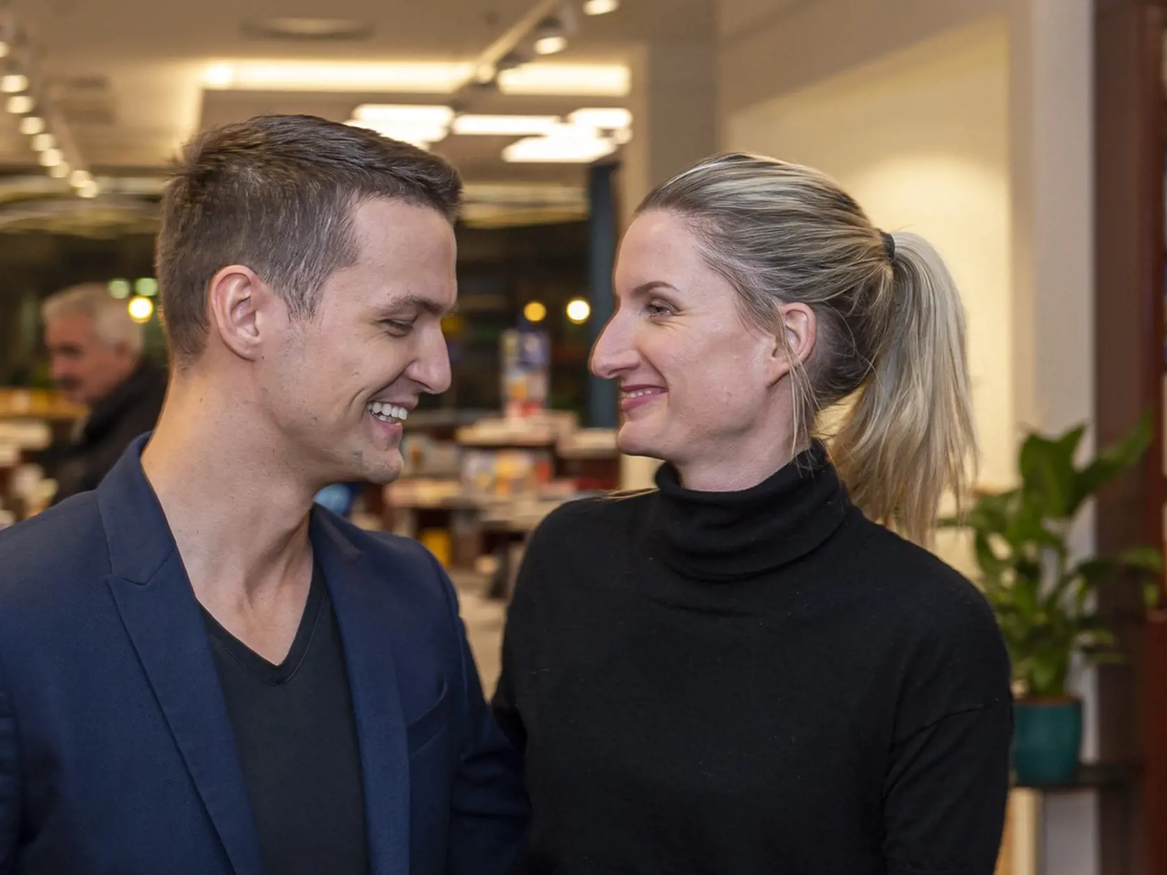 Viktor Vincze, Adela Vinzeová