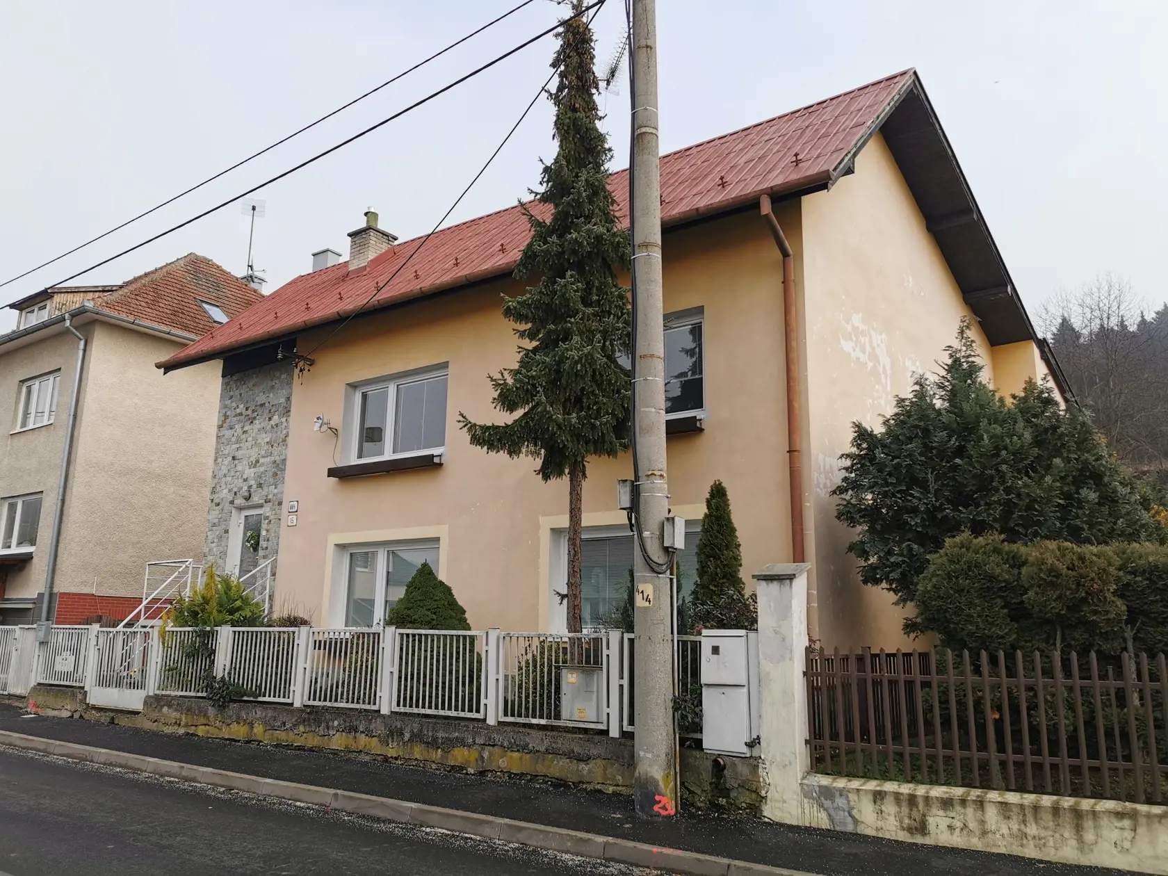 Dom, kde sa odohrala tragédia, sa nachádza v Trenčíne.