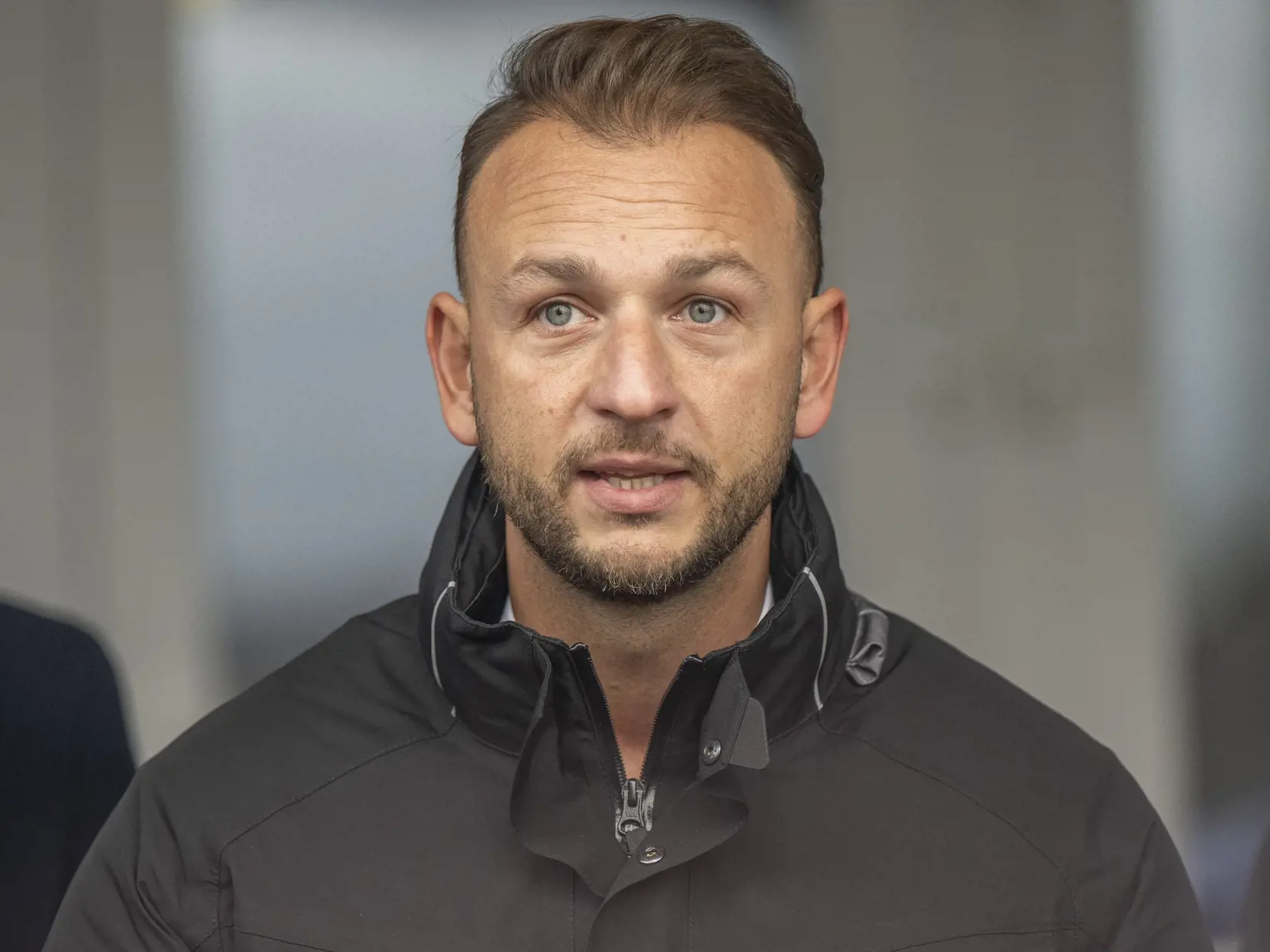 Zväčšujúce sa kúty dlhší čas trápili ministra vnútra a predsedu Hlasu Matúša Šutaja Eštoka.