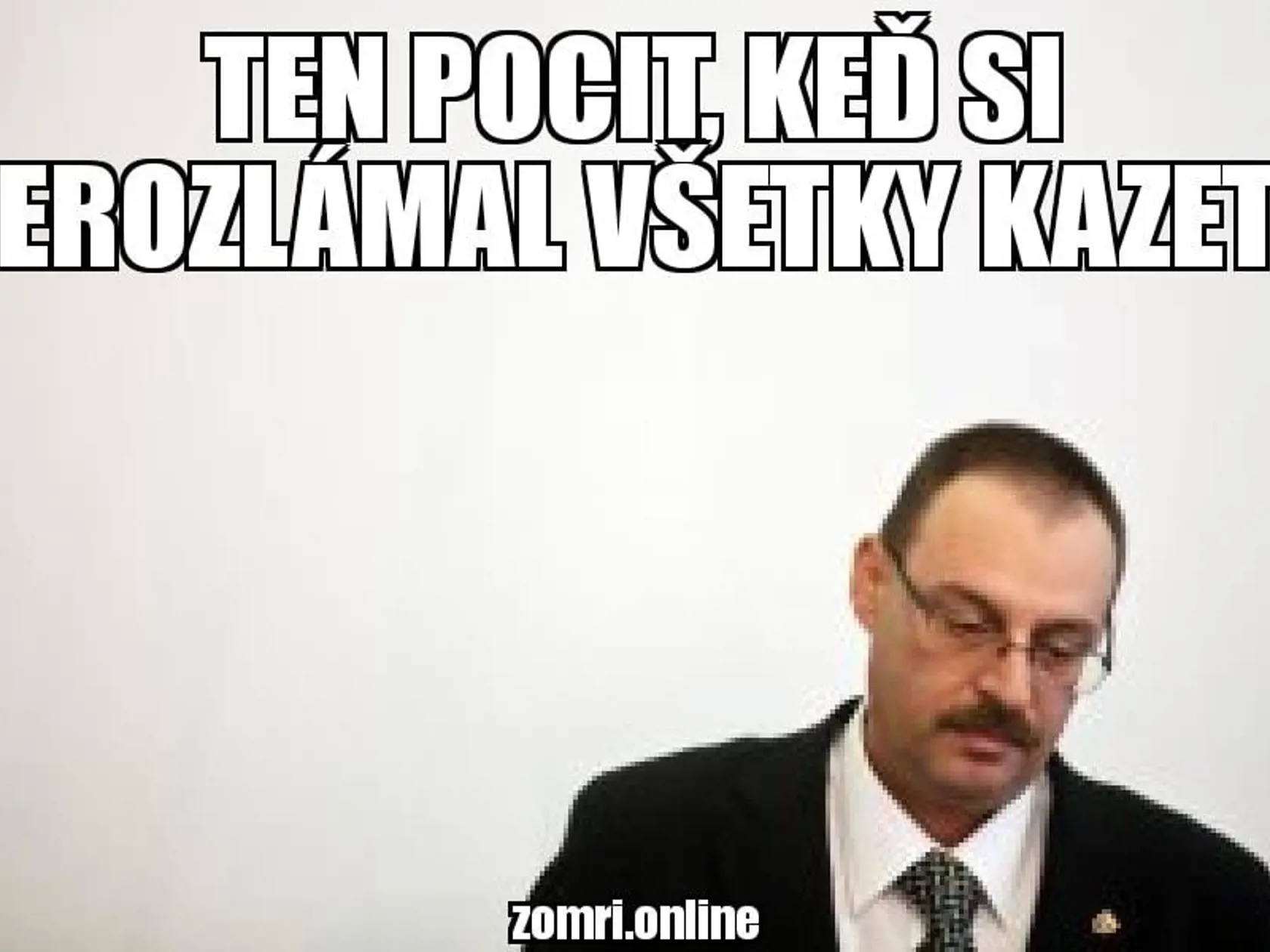 Dobroslav Trnka pôsobil v rozhovore ktorý si Kočner nahral, ako malý žiak pred riaditeľkou školy.