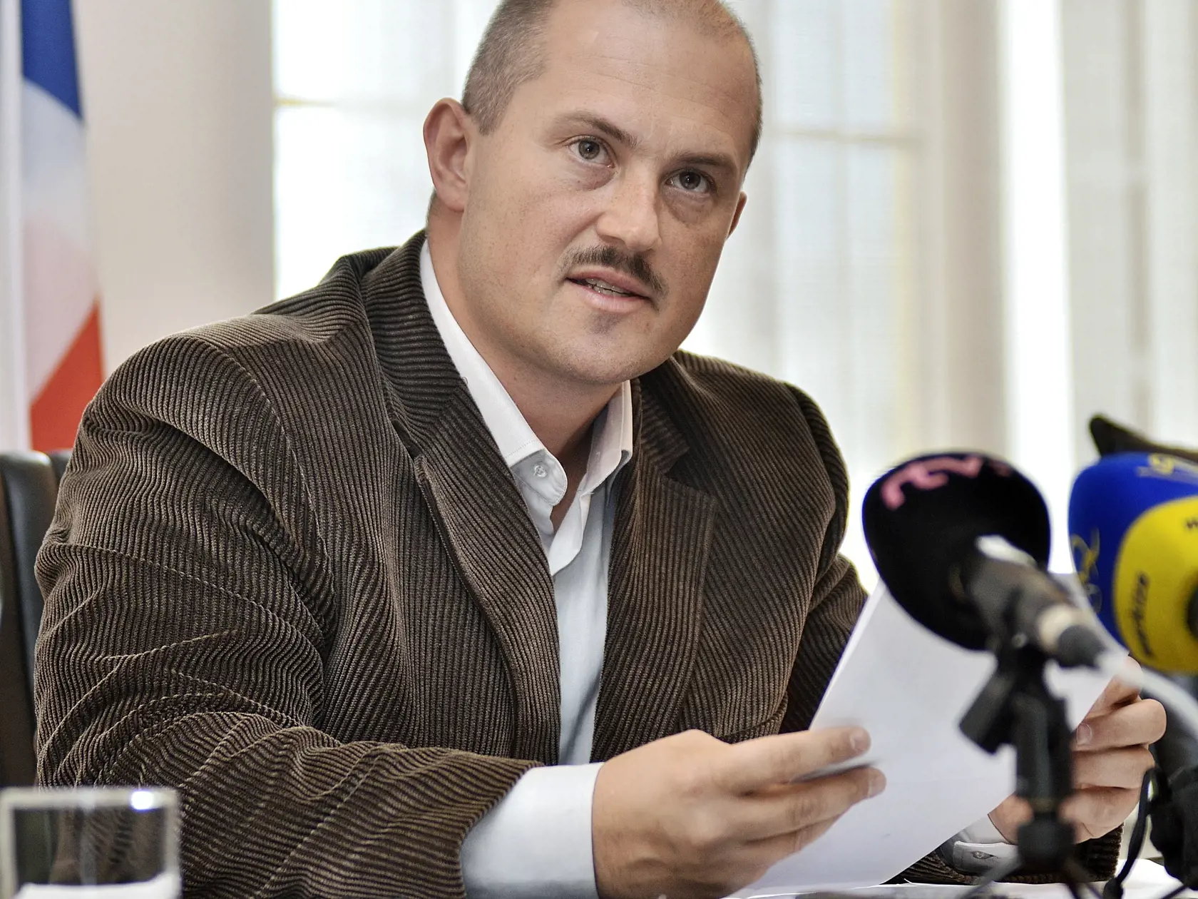 Dvpojchyba.
Marián Kotleba