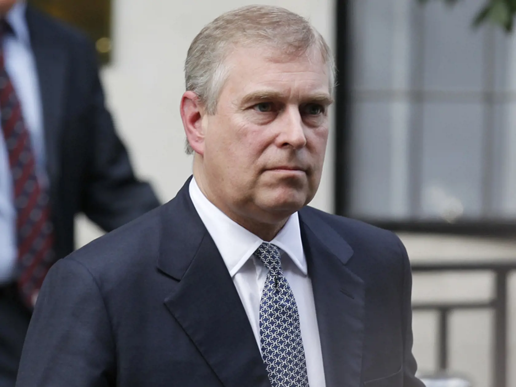 Princ Andrew asi nie je dostatočne známy ako jeho brat Charles.