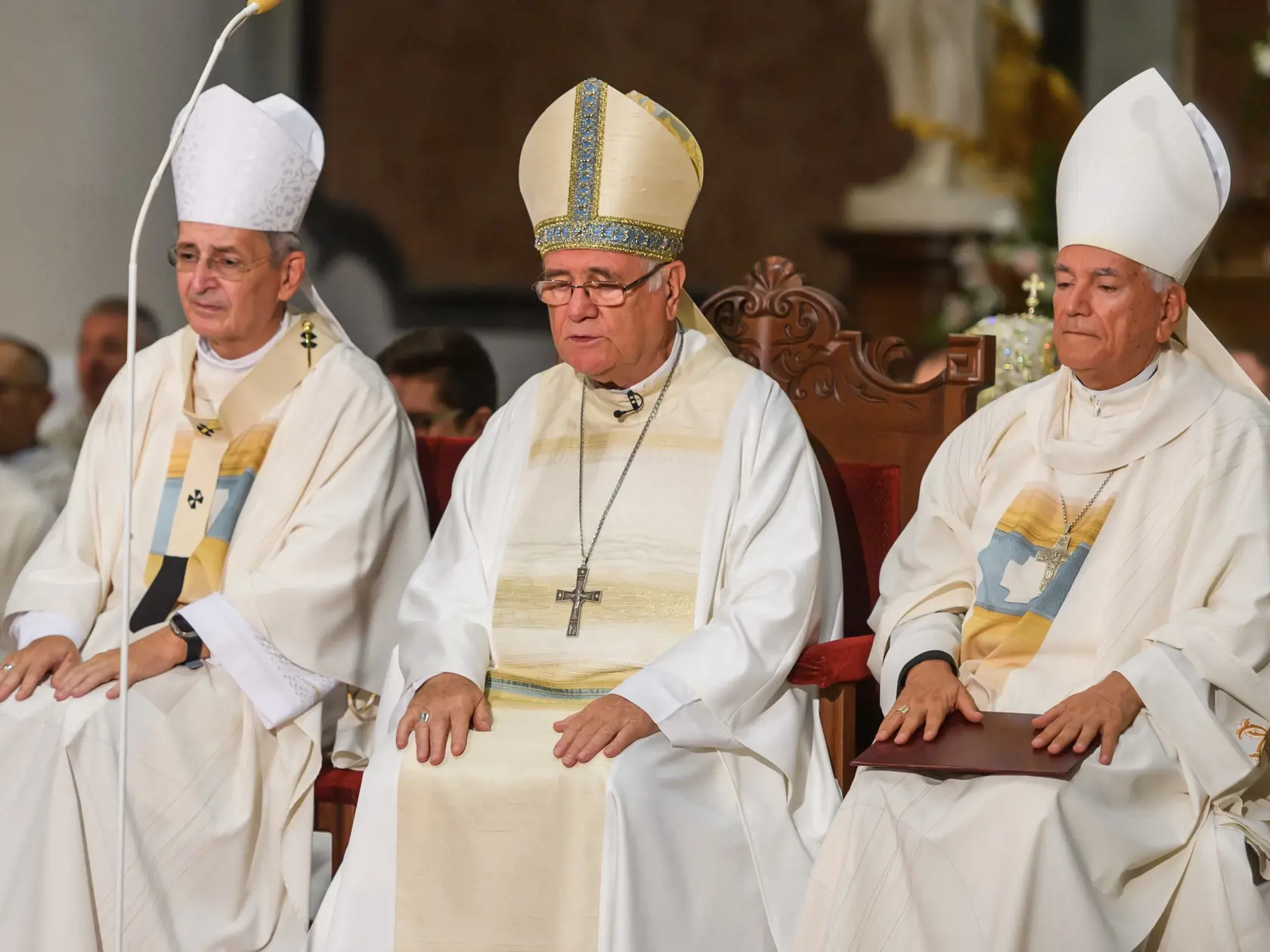 Po úspechu minuloročnej iniciatívy "Adoptuj si biskupa", do ktorej sa zapojilo vyše 3 500 veriacich, sa aj tento advent (od 1. do 24. decembra) otvára druhý ročník tejto modlitbovej akcie.