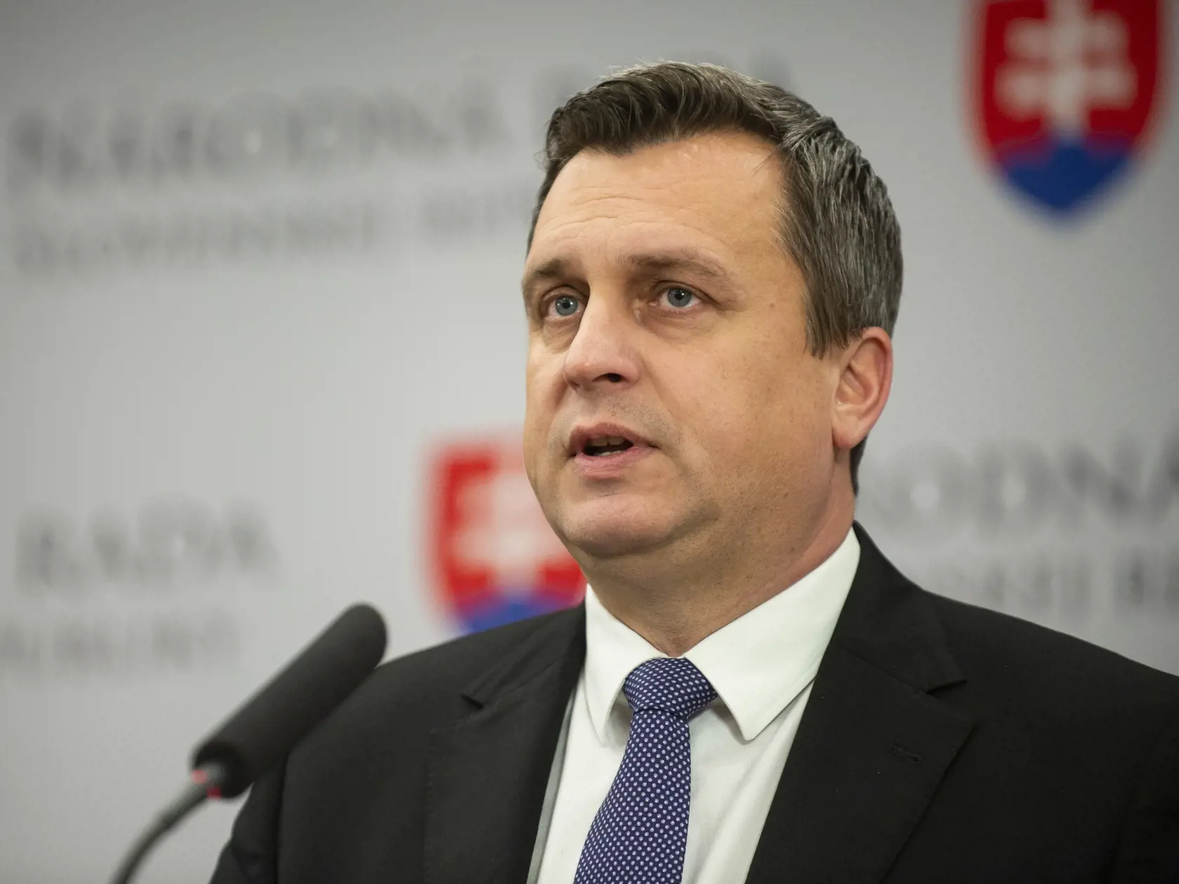 Andrej Danko sa bude opäť uchádzať o post predsedu mimoparlamentnej strany SNS.