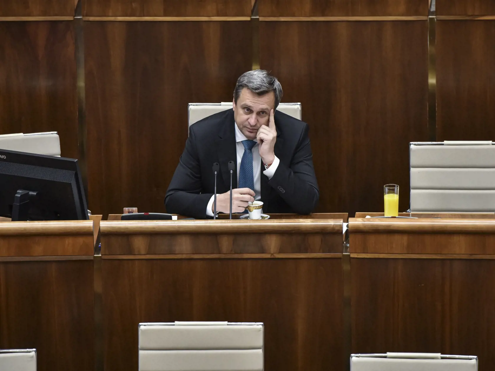 Andrej Danko sa bude opäť uchádzať o post predsedu mimoparlamentnej strany SNS.