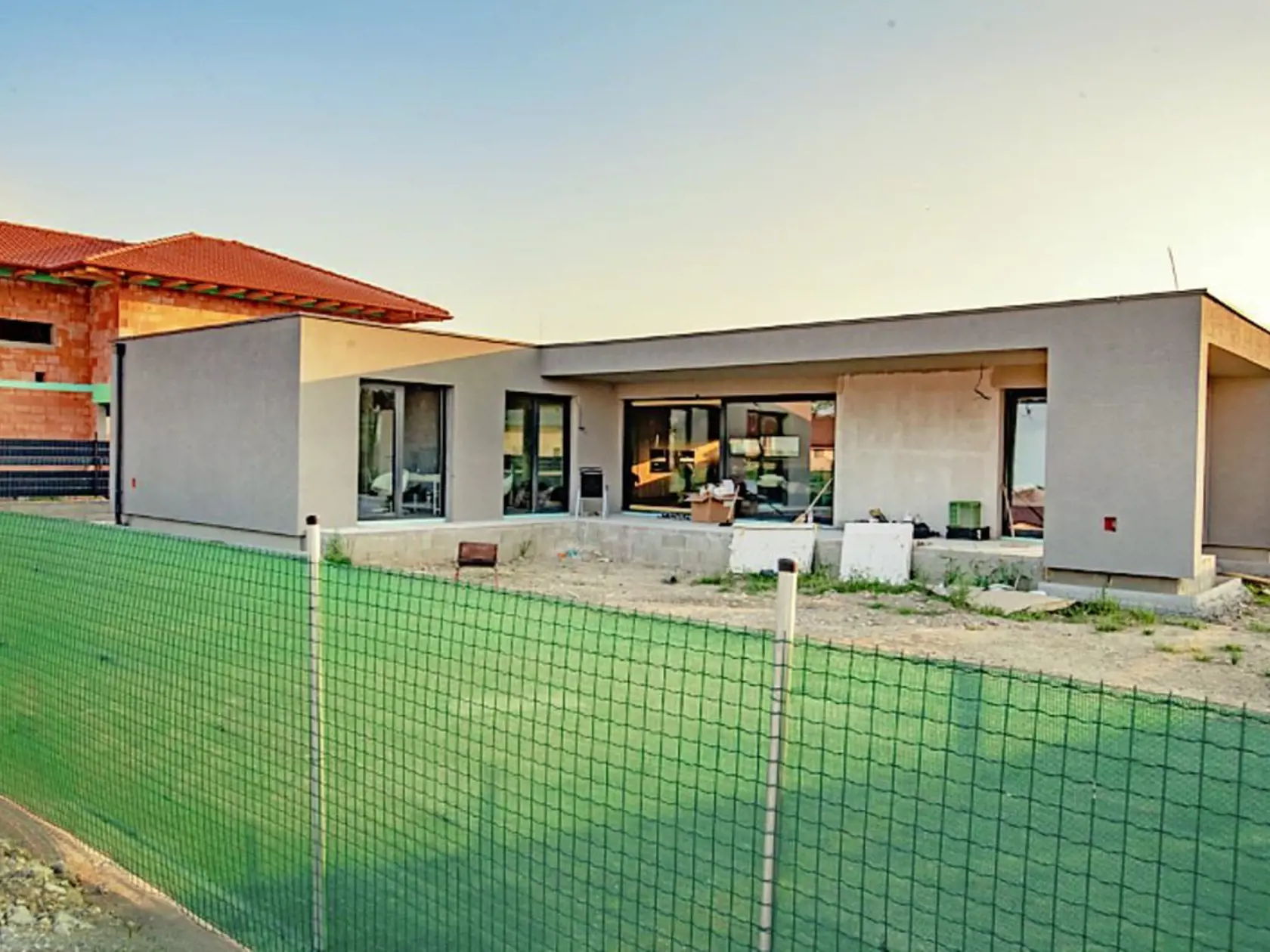 Ide o jeden z atypických druhov bungalovu, aké developer v tejto lokalite ponúka.