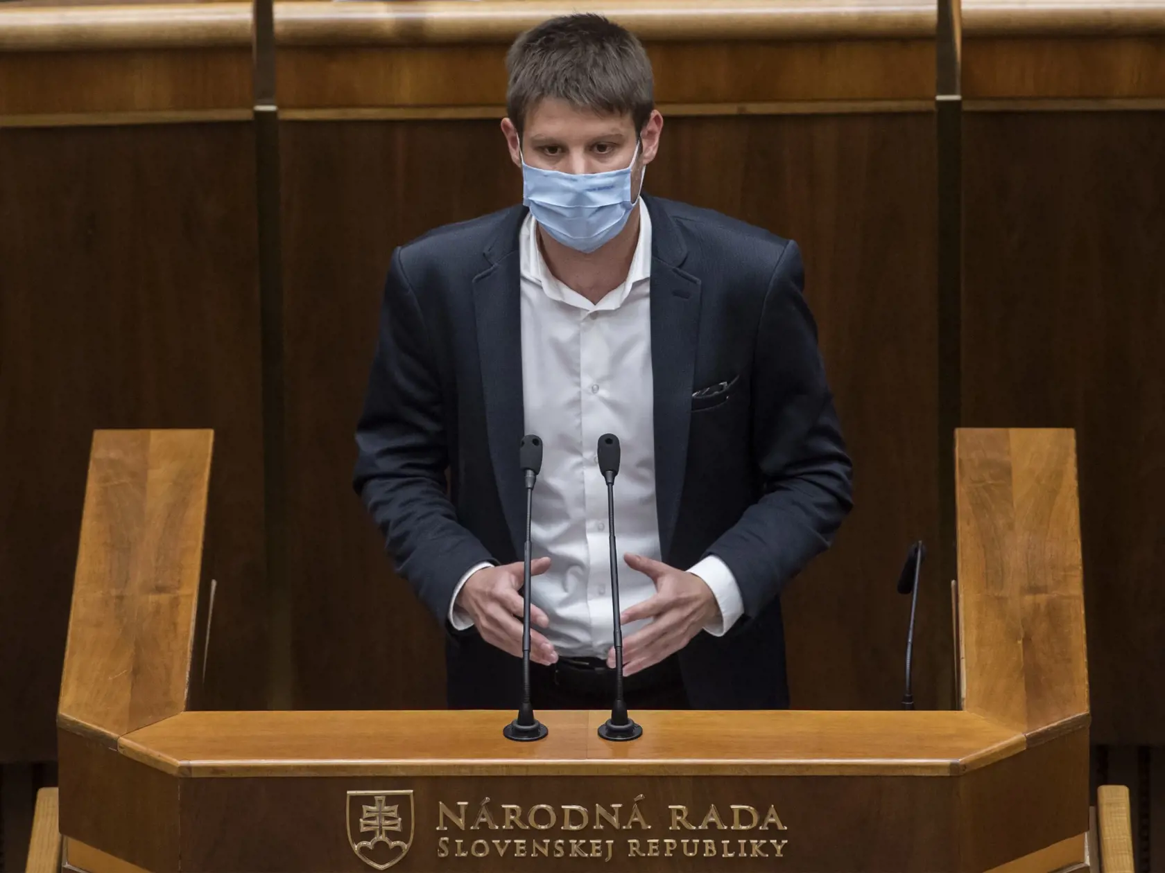 Na snímke europslanec Michal Šimečka (nominant PS) počas 9. schôdze NR SR 8. júla 2020 v Bratislave. FOTO TASR - Martin Baumann