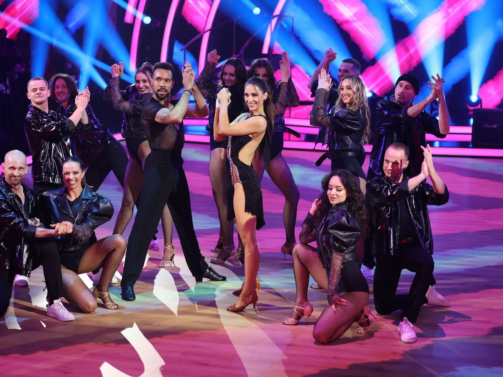 Finálové kolo Let's Dance. Na snímke Ráchel Šoltésová a Titus Ablorh.