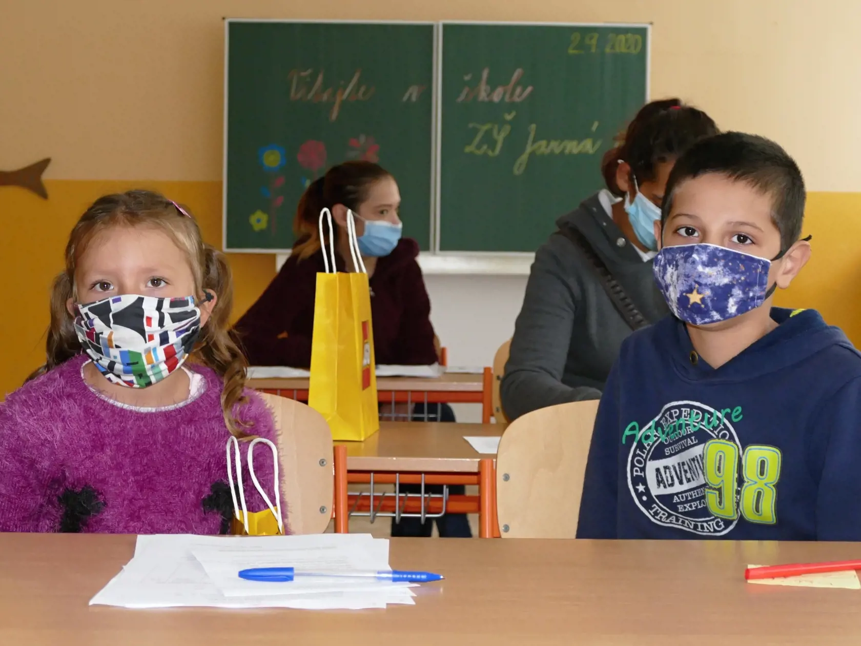 Na snímke žiaci nultého ročníka počas prvého školského dňa na Základnej škole Jarná v Žiline 2. septembra 2020. FOTO TASR - Erika Ďurčová
