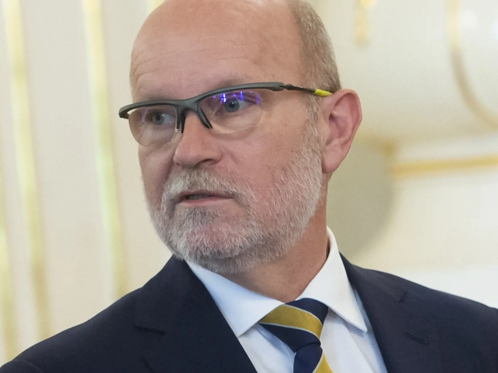 Prezidenta  Zuzana Čaputová vlani 13. septembra v Prezidentskom paláci prijala demisiu ministra zahraničných vecí a európskych záležitostí Ivana Korčoka (nominant SaS - vľavo). Vo funkcii ho vystriedal Rastislav Káčer (vpravo). FOTO TASR - Martin Baumannn