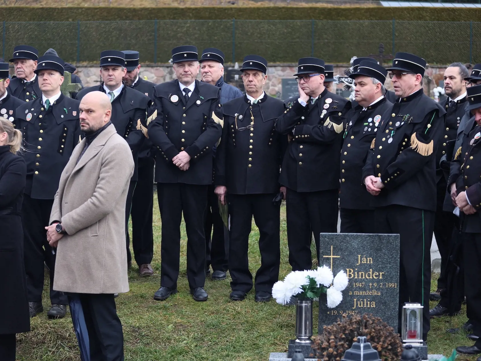 Vo štvrtok (5.januára) sa rodina, blízki, priatelia i kolegovia rozlúčili s poslancom Európskeho parlamentu zvoleného za Smer-SD, Miroslavom Čížom. Ten zomrel 29. decembra 2022 vo veku 68 rokov.