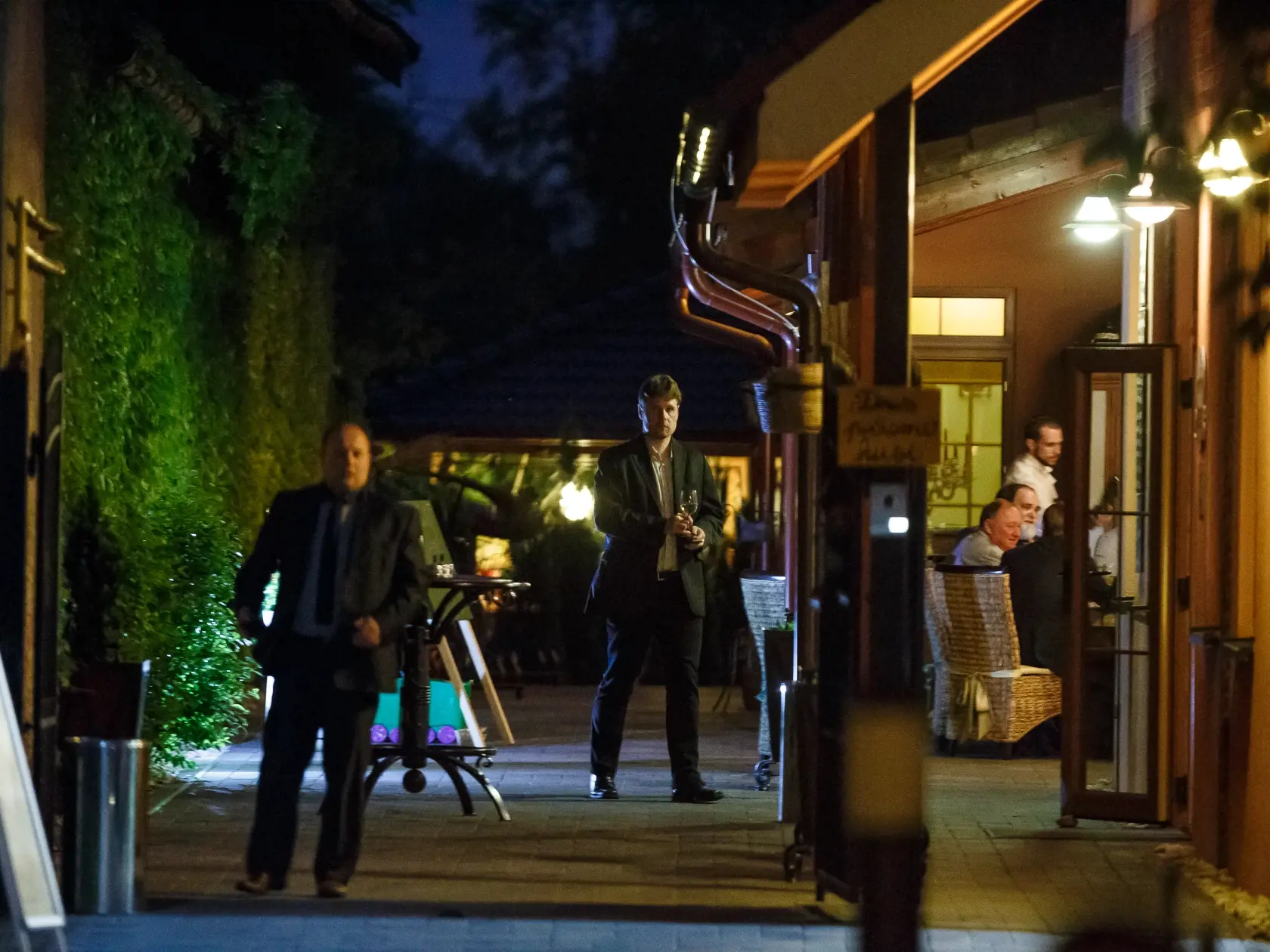 spolocna party poslancov SMERU a ceskych poslancov strany CSSD v Chorvatskom grobe pri Bratislave