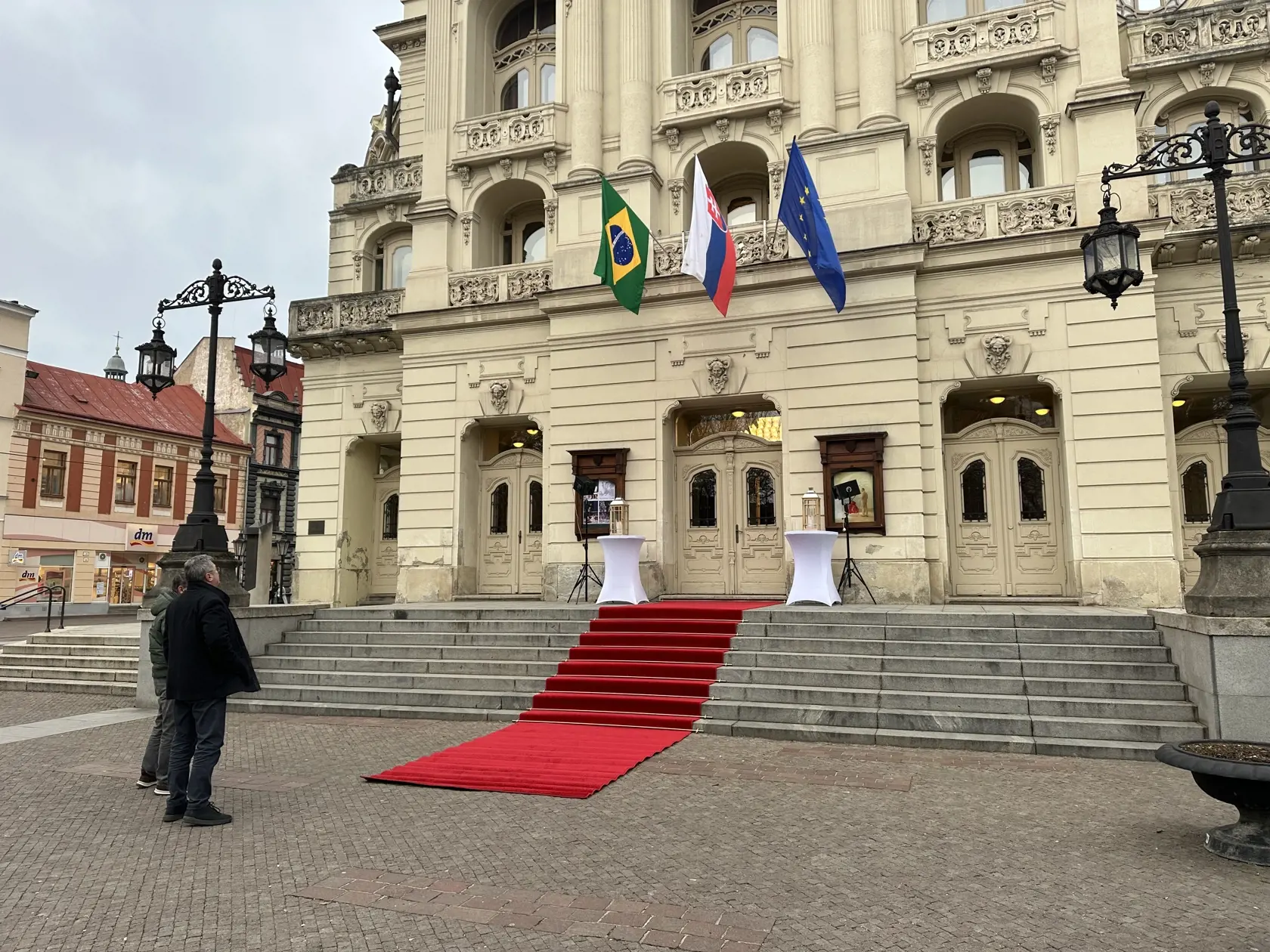 Miestom diania bolo Národné divadlo Košice.