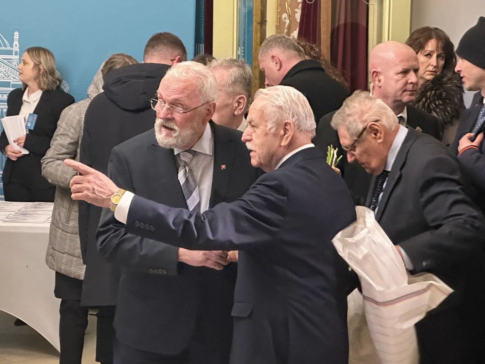 Prišiel aj Ivan Gašparovič.