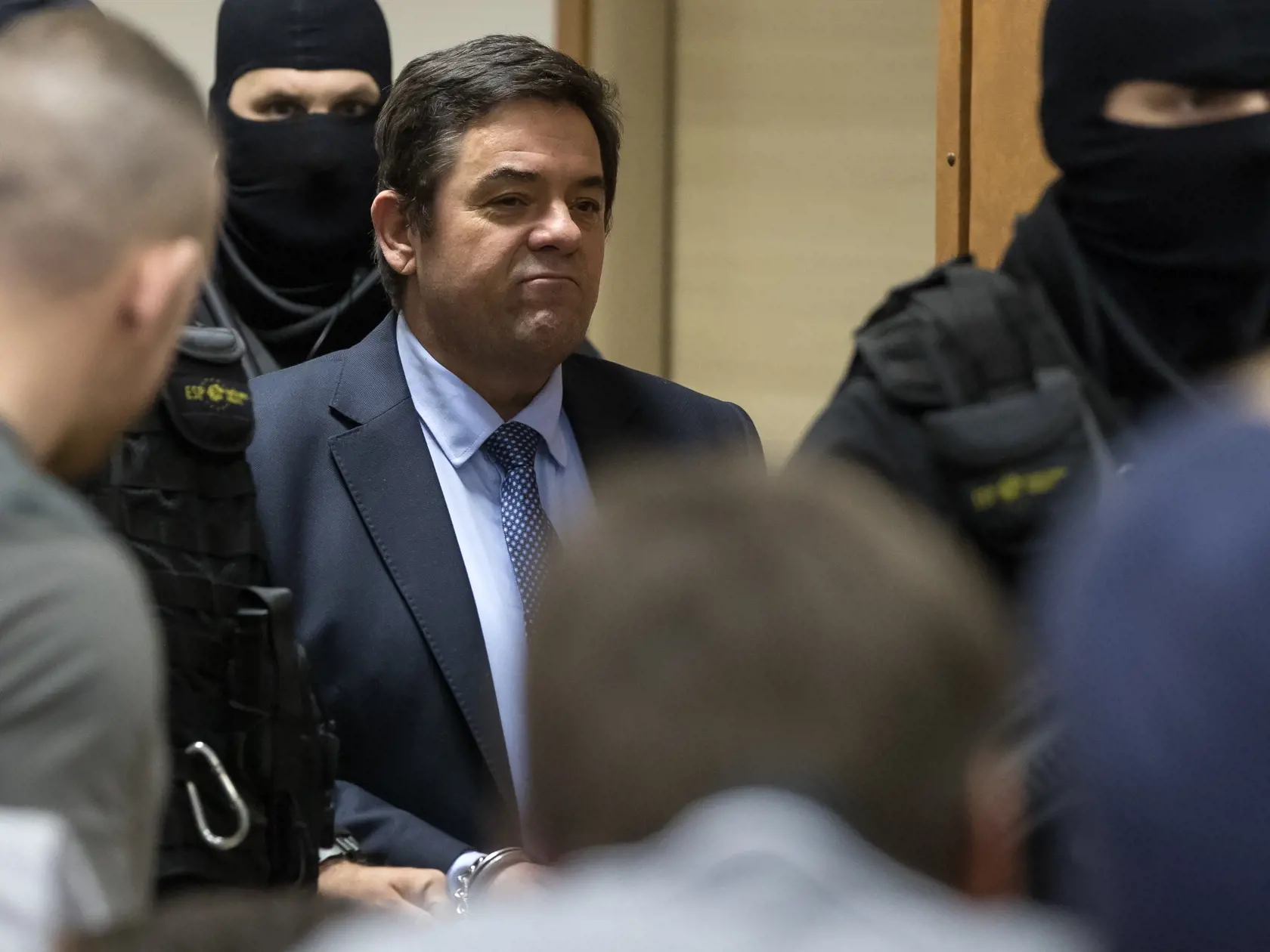 Tretie pojednávanie na Špecializovanom trestnom súde v Pezinku vo veci vraždy investigatívneho novinára Jána Kuciaka a jeho snúbenice Martiny Kušnírovej. Na snímke je Marián Kočner počas príchodu do pojednávacej miestnosti po prerušení výsluchu Petra Tótha.