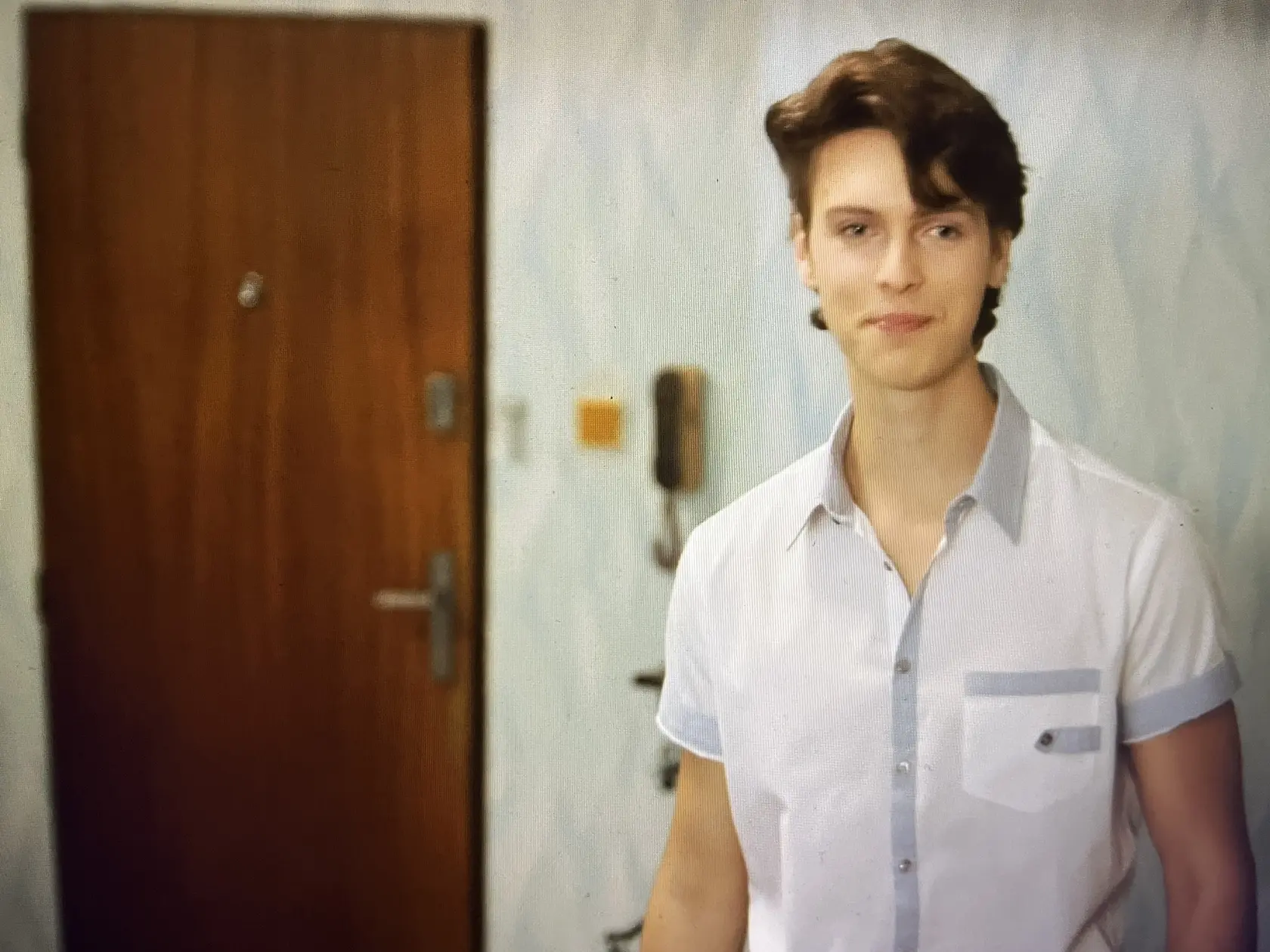 Kristián Macháček v seriáli Sľub. Filmovanie ho natoľko očarilo, že ho hodlá vymeniť za modeling, ktorému sa doteraz venoval.
