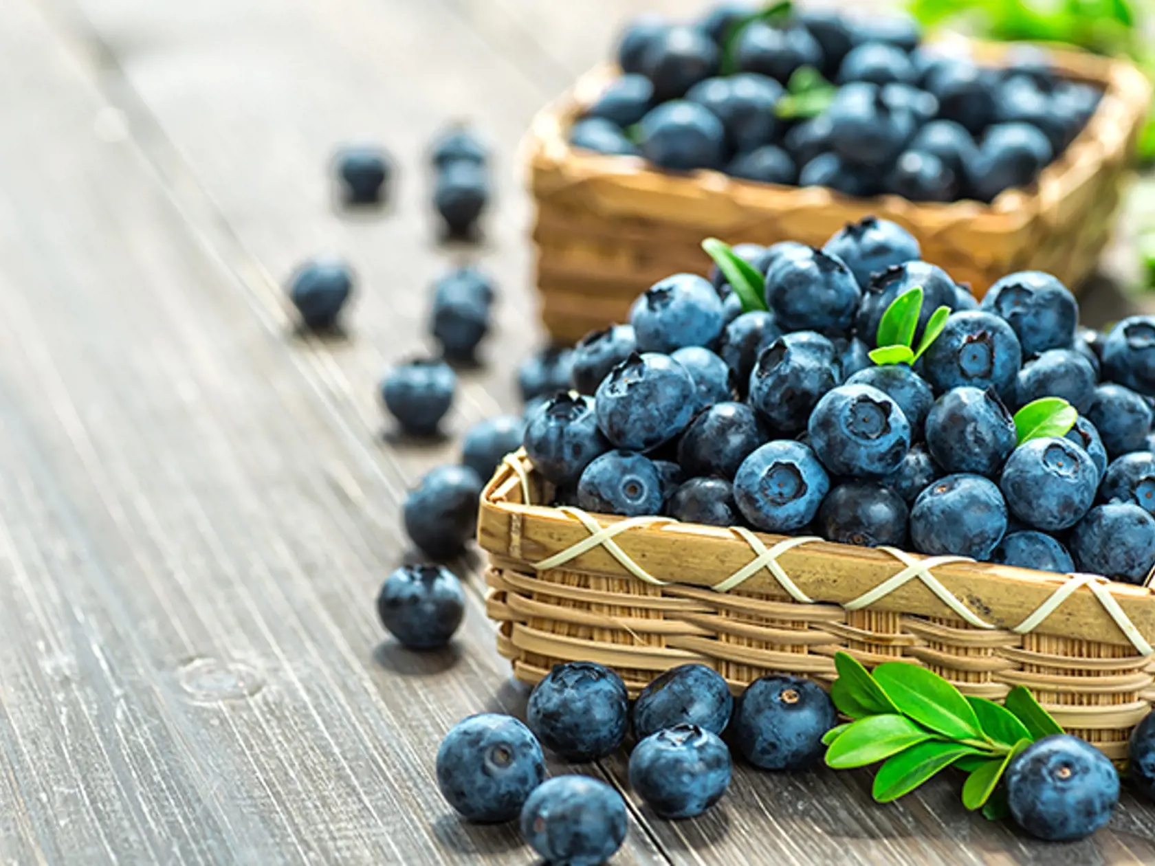 Čučoriedky sú bohaté na draslík a pomáhajú znižovať riziko srdcových ochorení. Obsahujú viac antioxidantov ako ktorékoľvek iné ovocie. A jedna šálka balenia čučoriedok má len asi 85 kalórií.