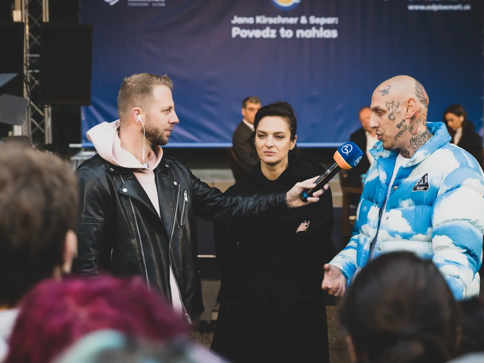 Jana Kirschner a Separ chcú skladbou Povedz to nahlas pomôcť šikanovaným deťom.