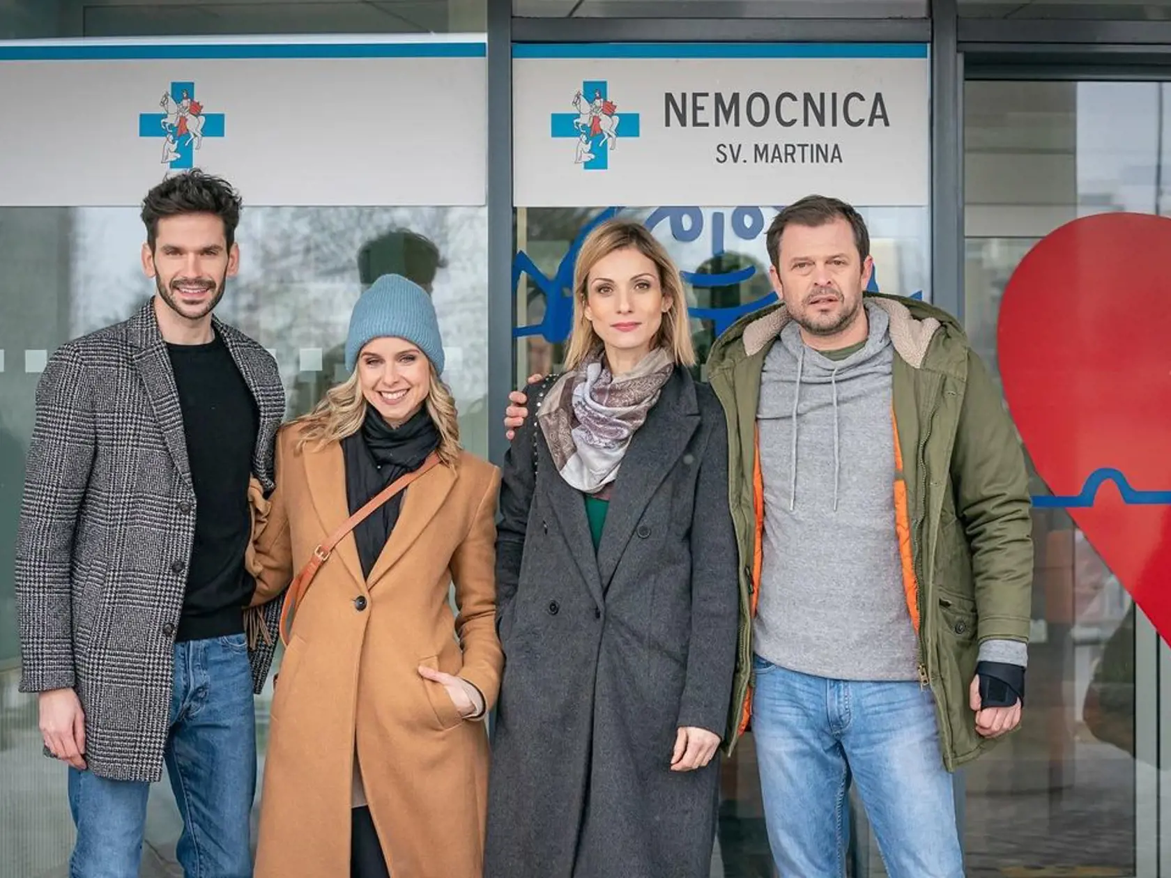 Nela hviezdi v jojkárskom seriáli Nemocnica.