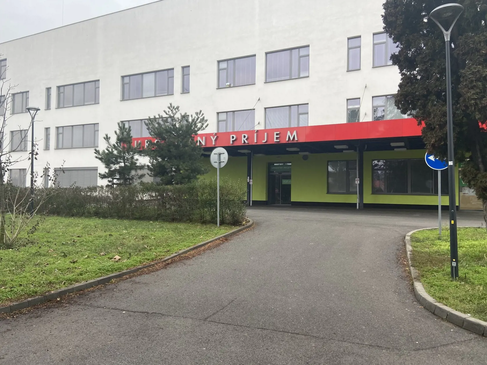 Erika po odchode z nemocnice odišla pracovať do Talianska.