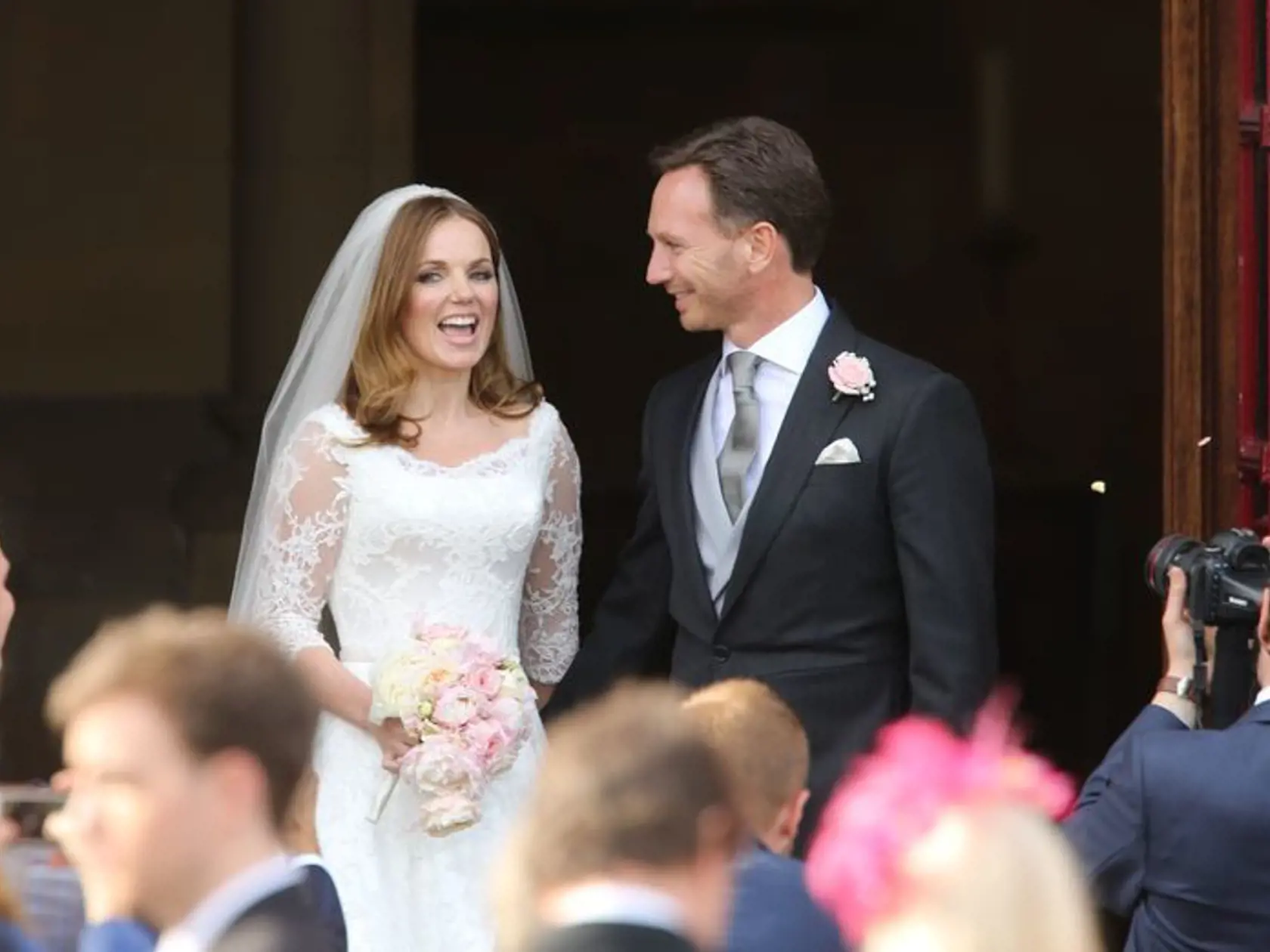 Šťastní novomanželia Gery Halliwell a Christian Horner.