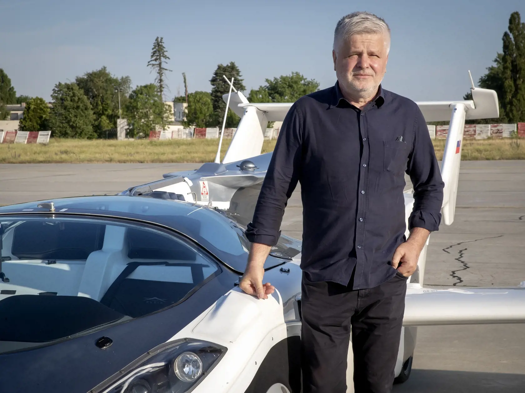 Svetová premiéra preletu lietajúceho auta spoločnosti KleinVision, s.r.o. medzi dvoma medzinárodnými letiskami z Nitry do Bratislavy.