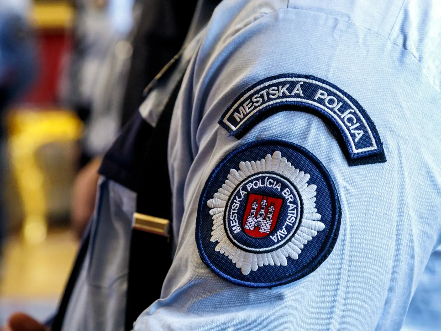 Snímka zo slávnostného privítania nových mestských policajtov za účasti primátora Bratislavy Matúša Valla a náčelníka Mestskej polície hlavného mesta SR Bratislavy Miroslava Antala v Bratislave 12. decembra 2022.